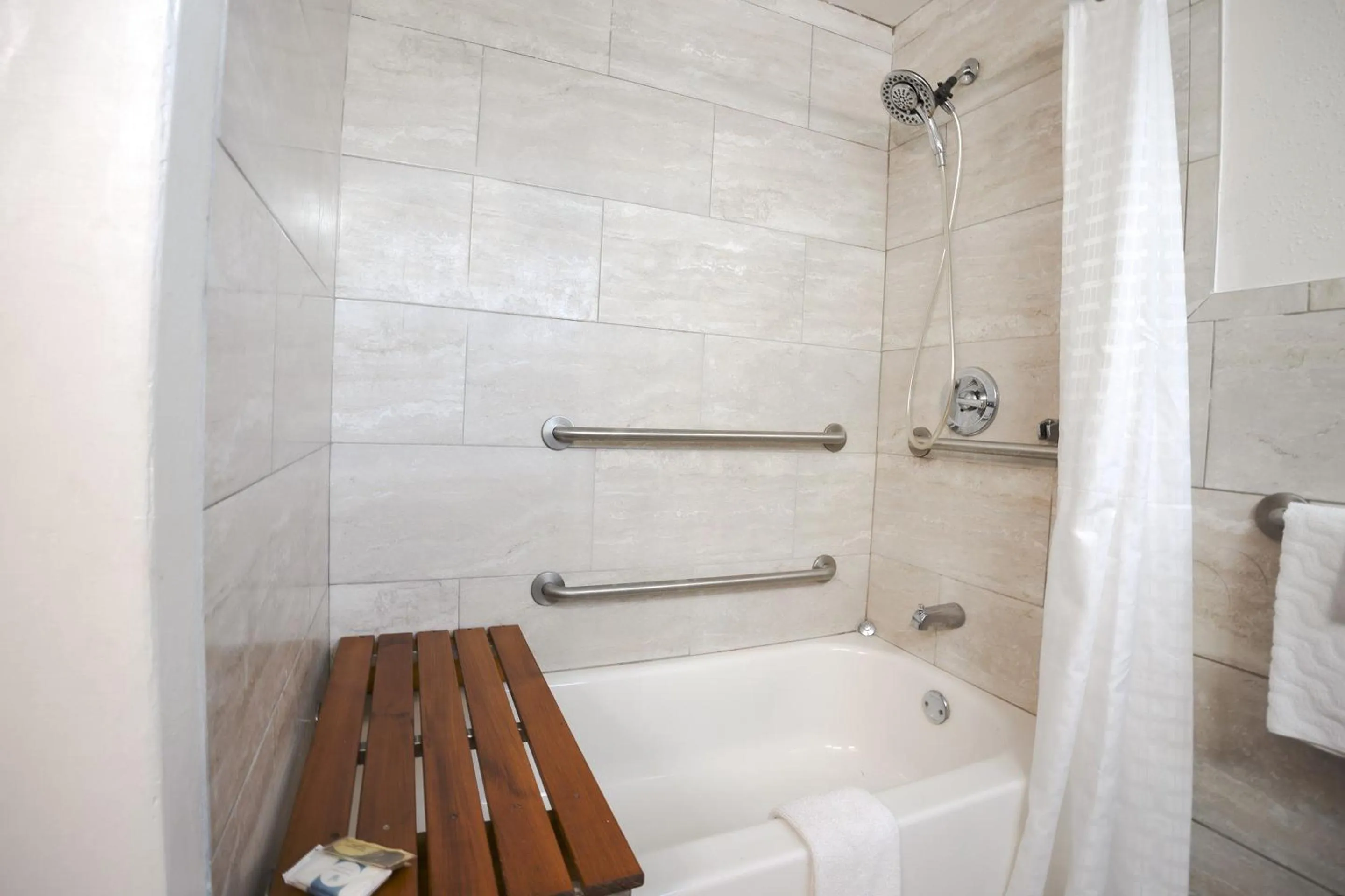 Bathroom in Sunrise Inn by OYO Titusville FL