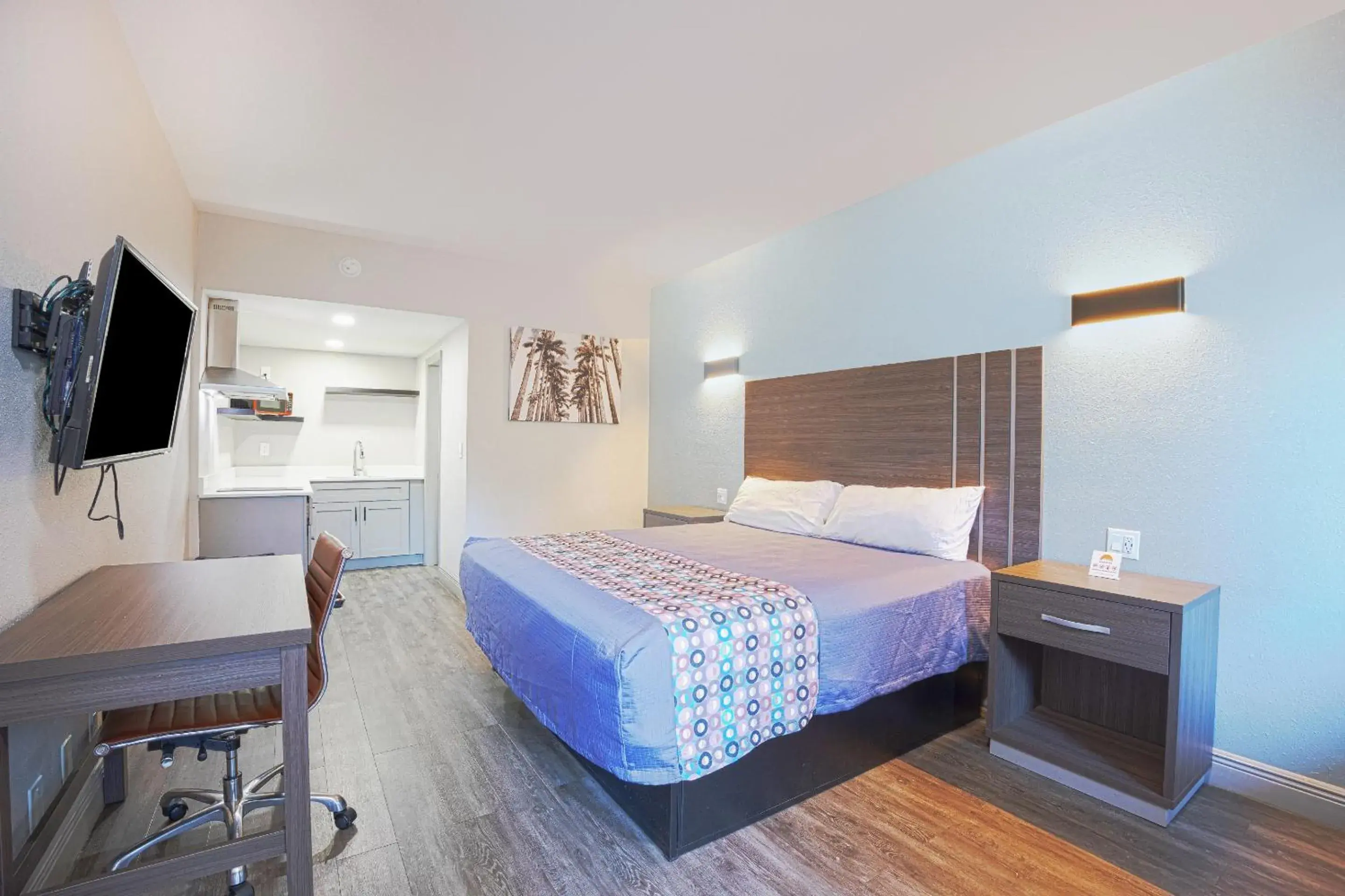 King Bed with Kitchenette Non-Smoking in Sunrise Inn by OYO Titusville FL King Bed with Kitchenette Non-Smoking in Sunrise Inn by OYO Titusville FL