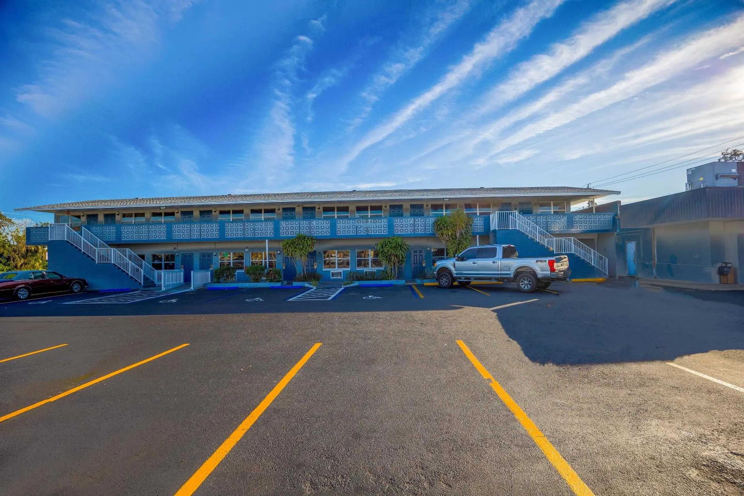 Facade/entrance in Sunrise Inn by OYO Titusville FL
