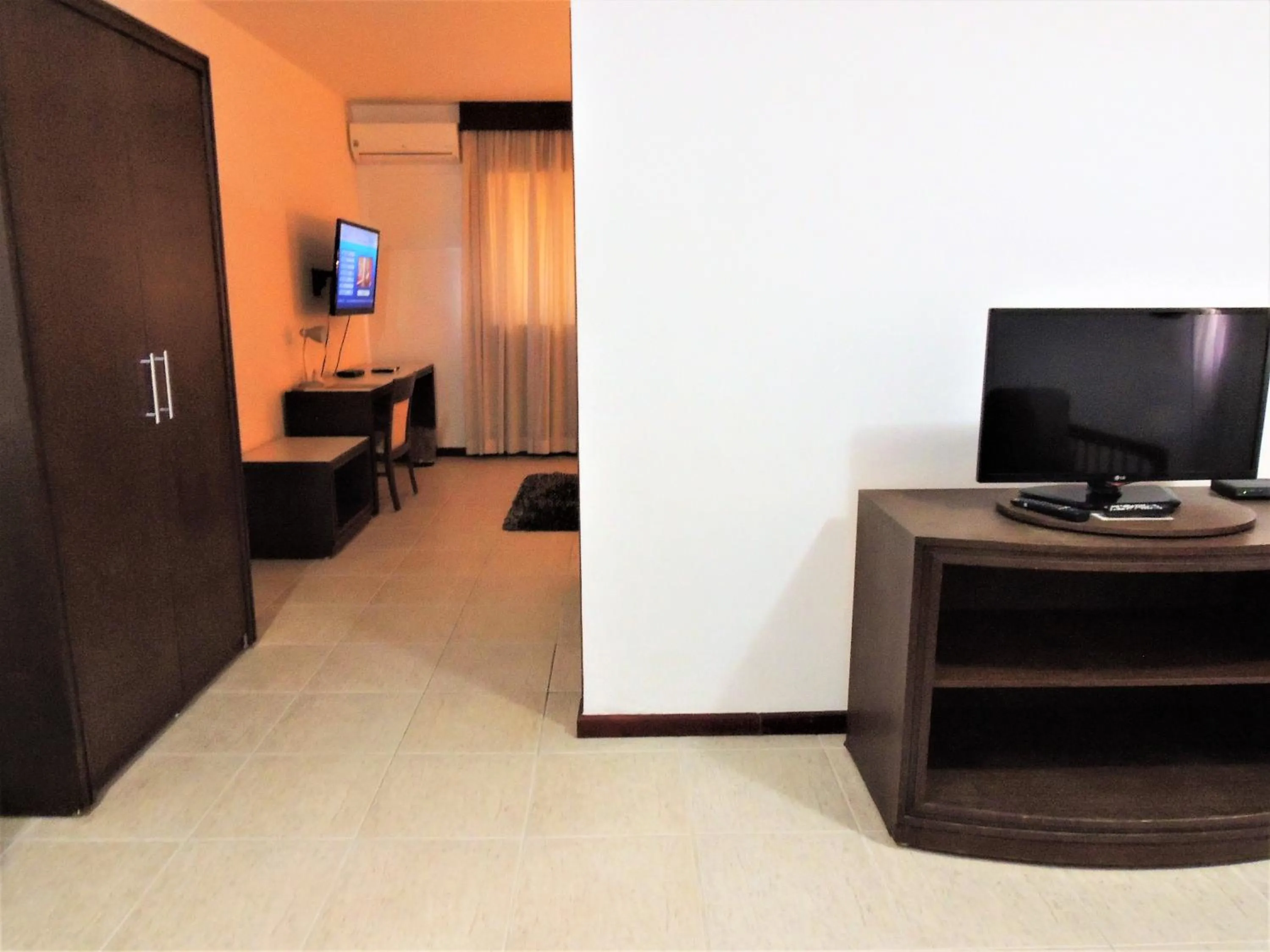 Bedroom in Mondrian Suite Hotel