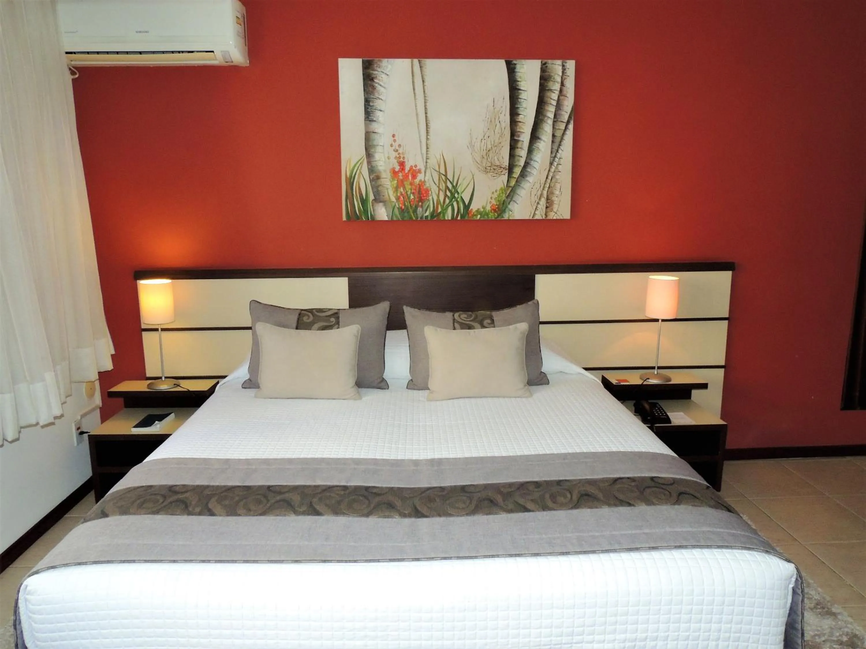 Bed in Mondrian Suite Hotel