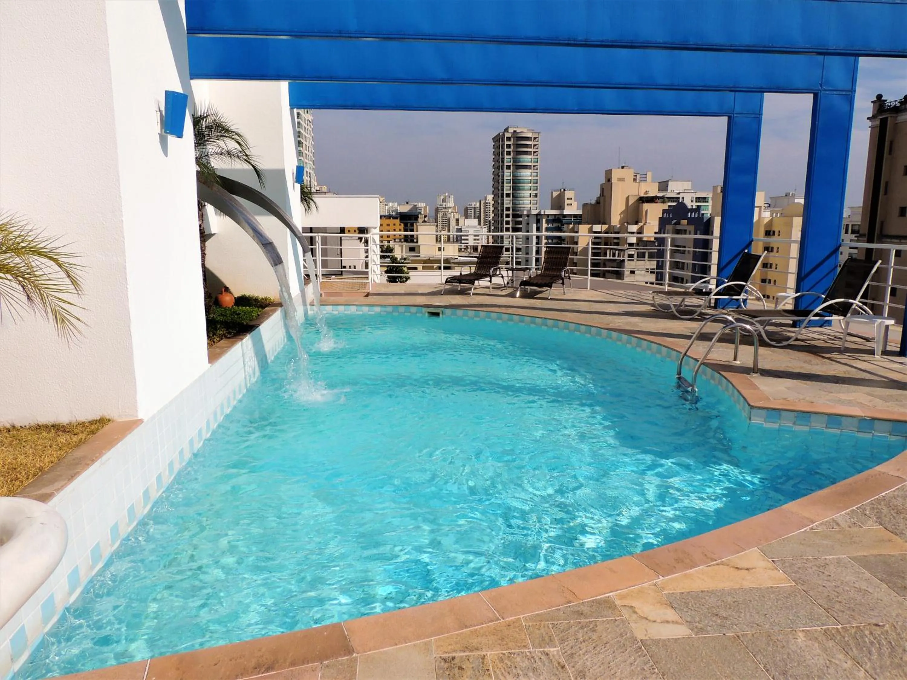 Pool view in Mondrian Suite Hotel