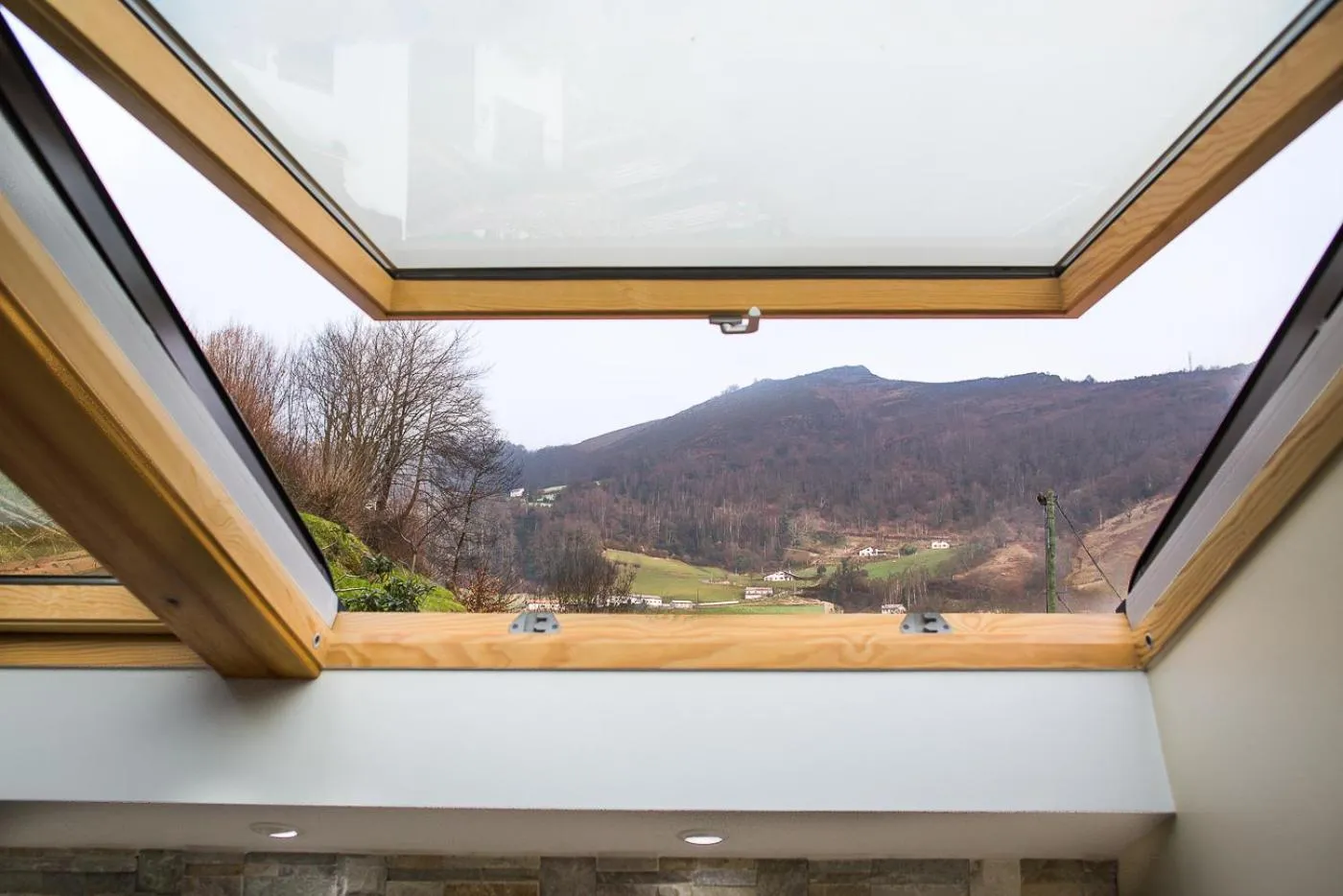 TV and multimedia in Logis Hotel Erreguina