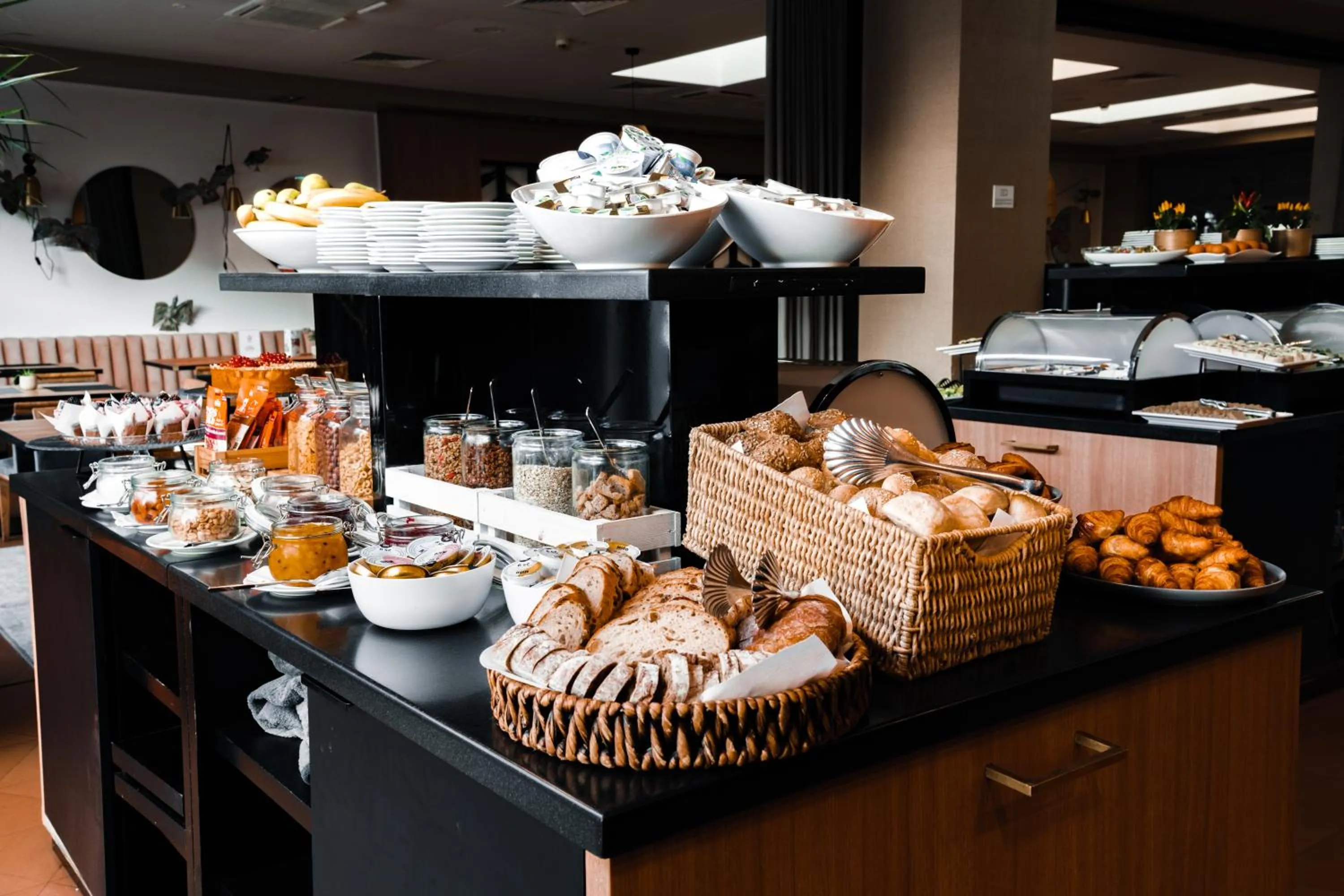 Buffet breakfast in Arche Hotel Puławska Residence Warszawa