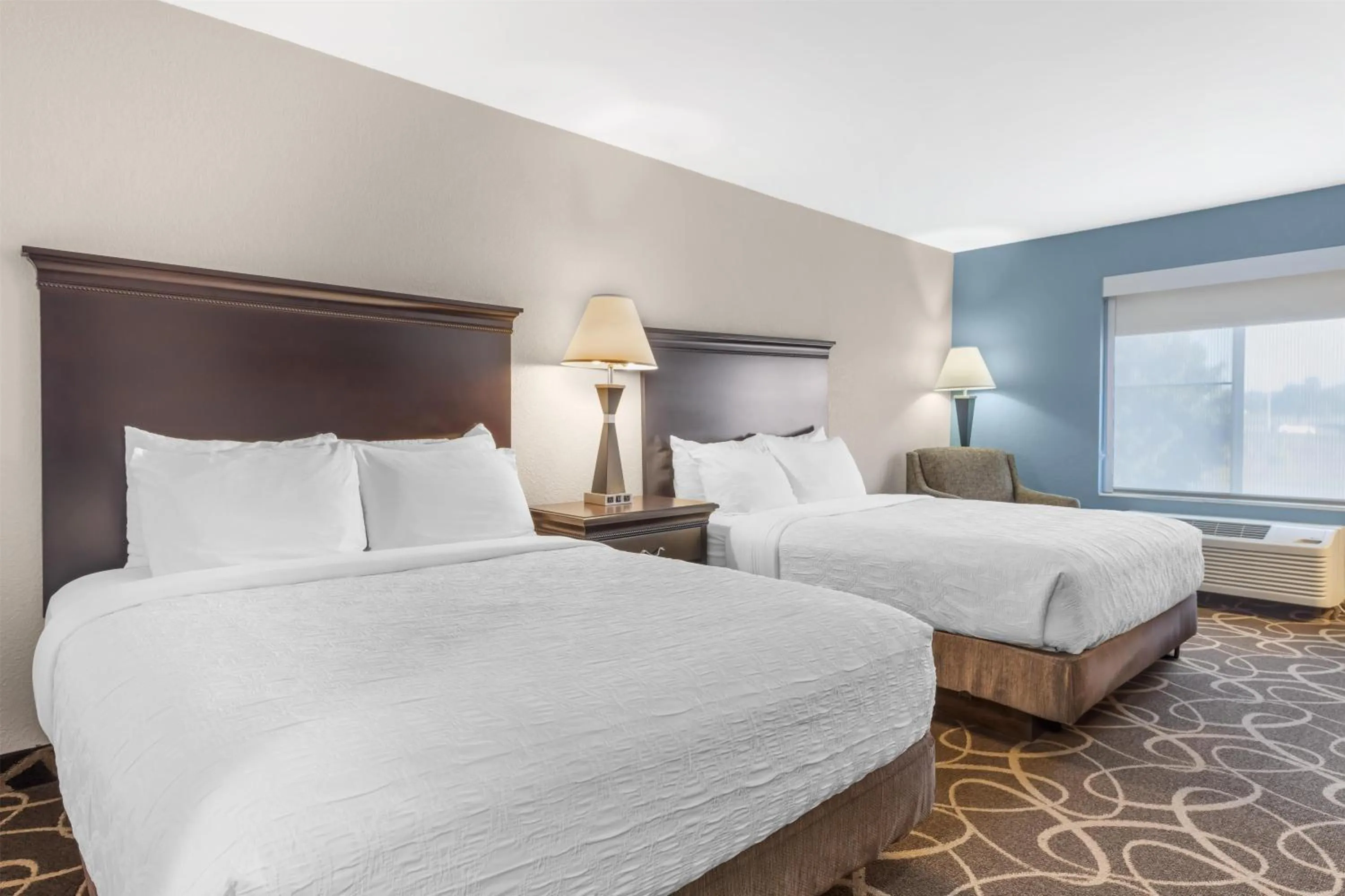 Bedroom, Bed in Best Western Plus Eau Claire Conference Center