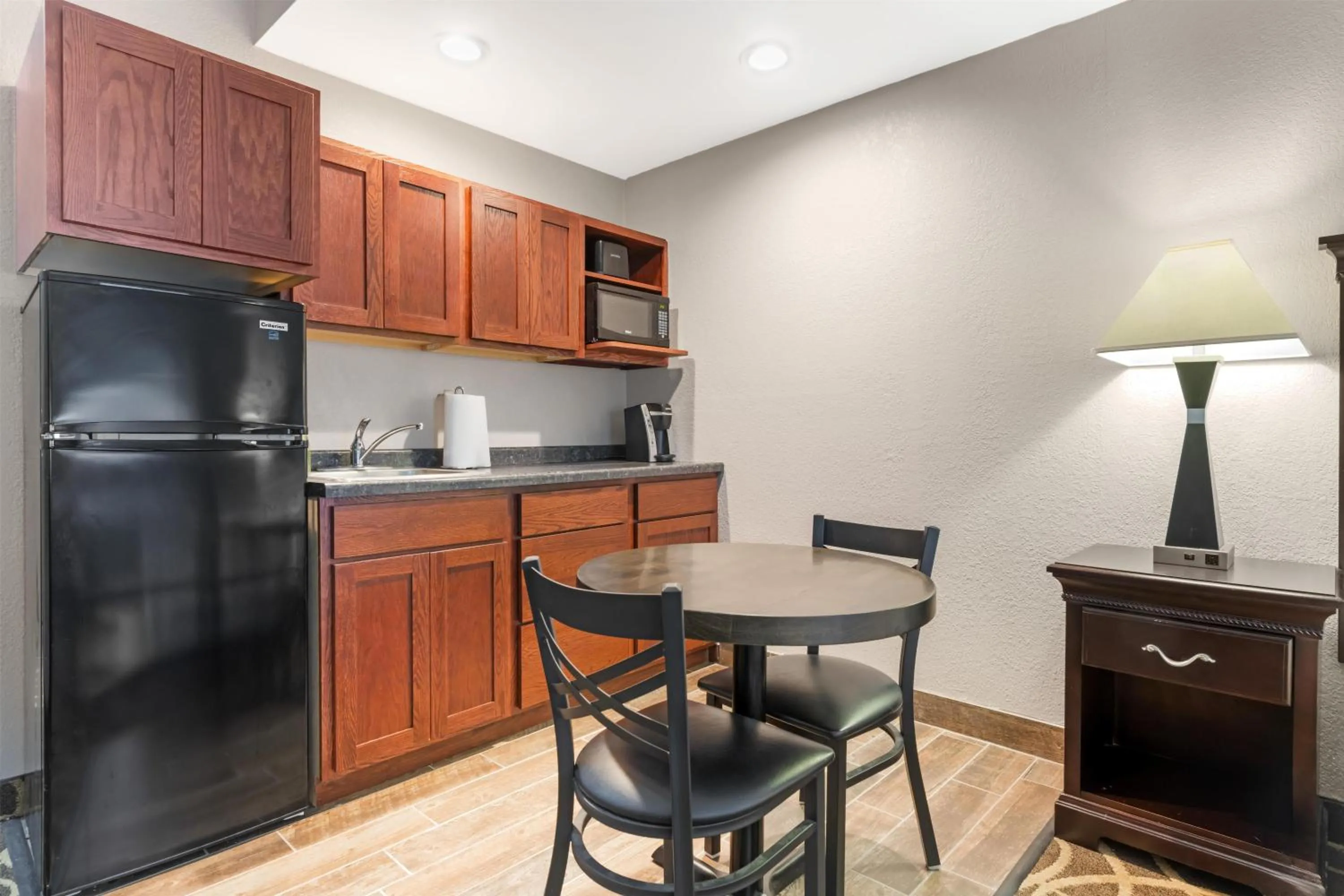 Bedroom in Best Western Plus Eau Claire Conference Center