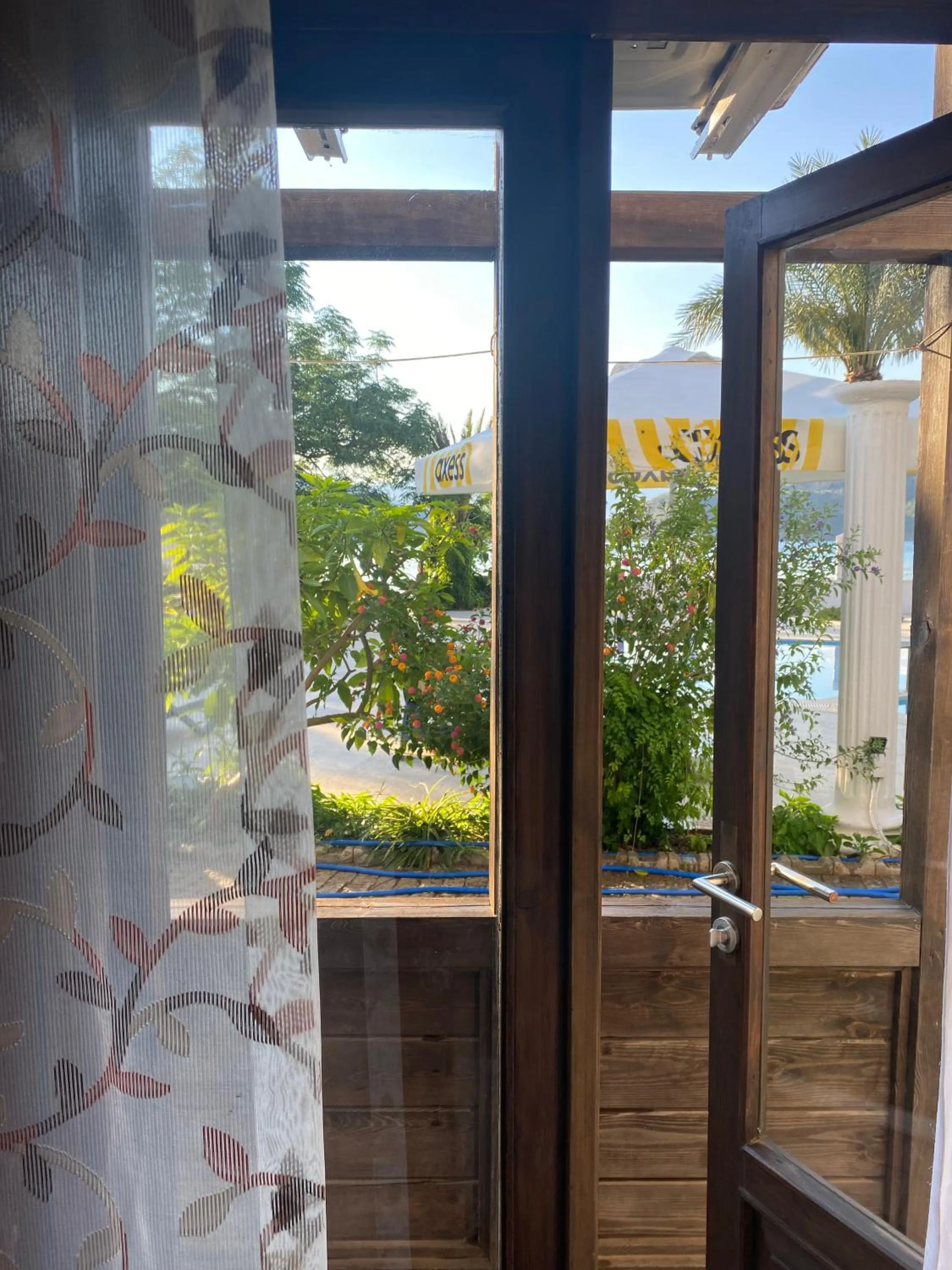 Balcony/Terrace in Ford Hotel