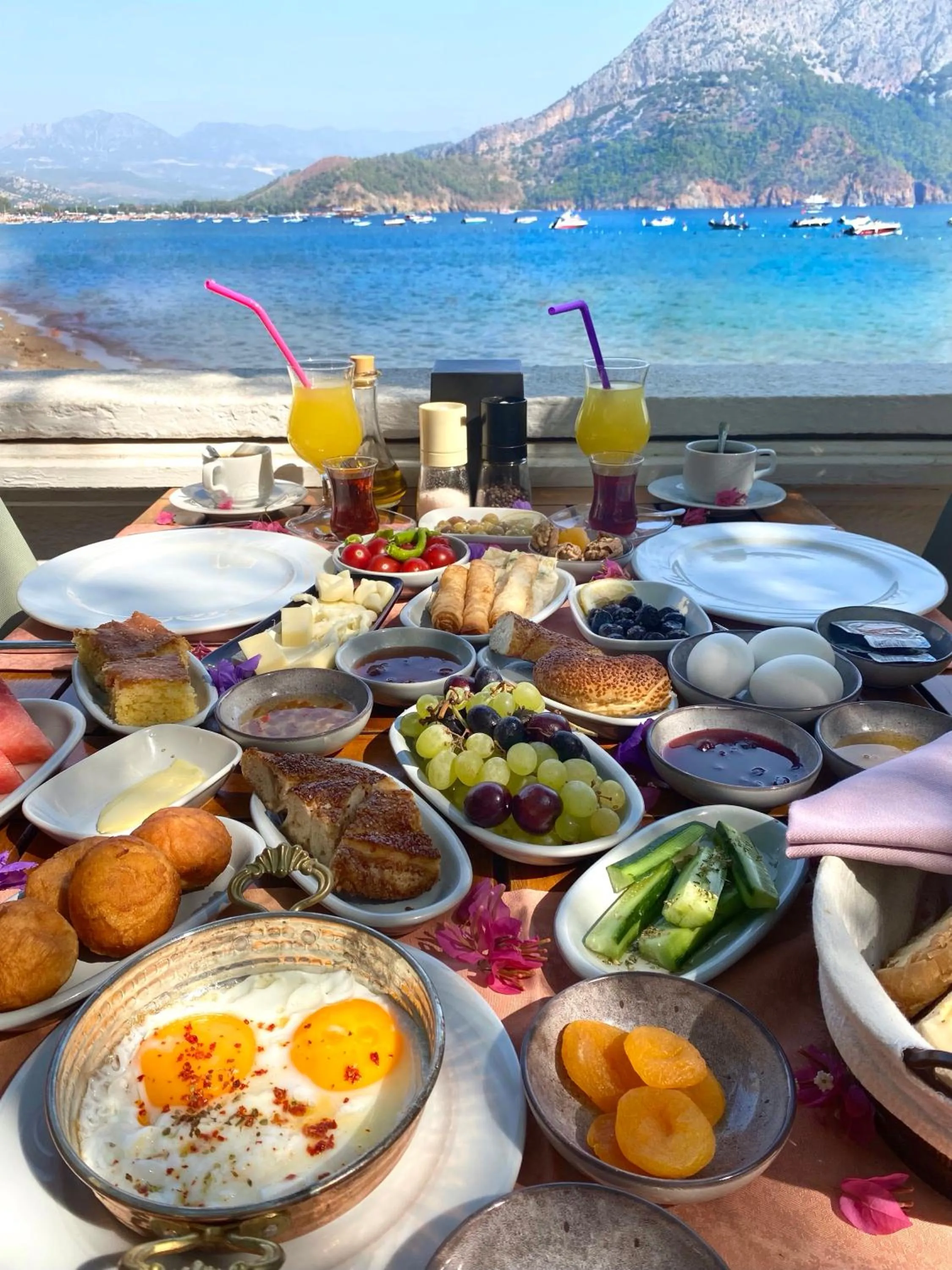 Breakfast in Ford Hotel