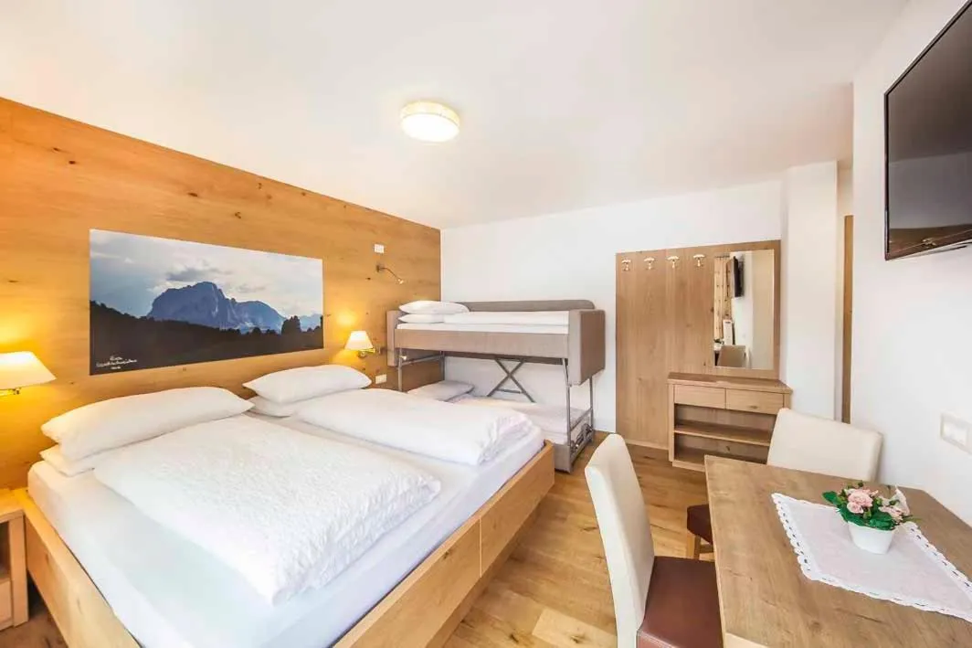 Bed in Hotel Garni Morene