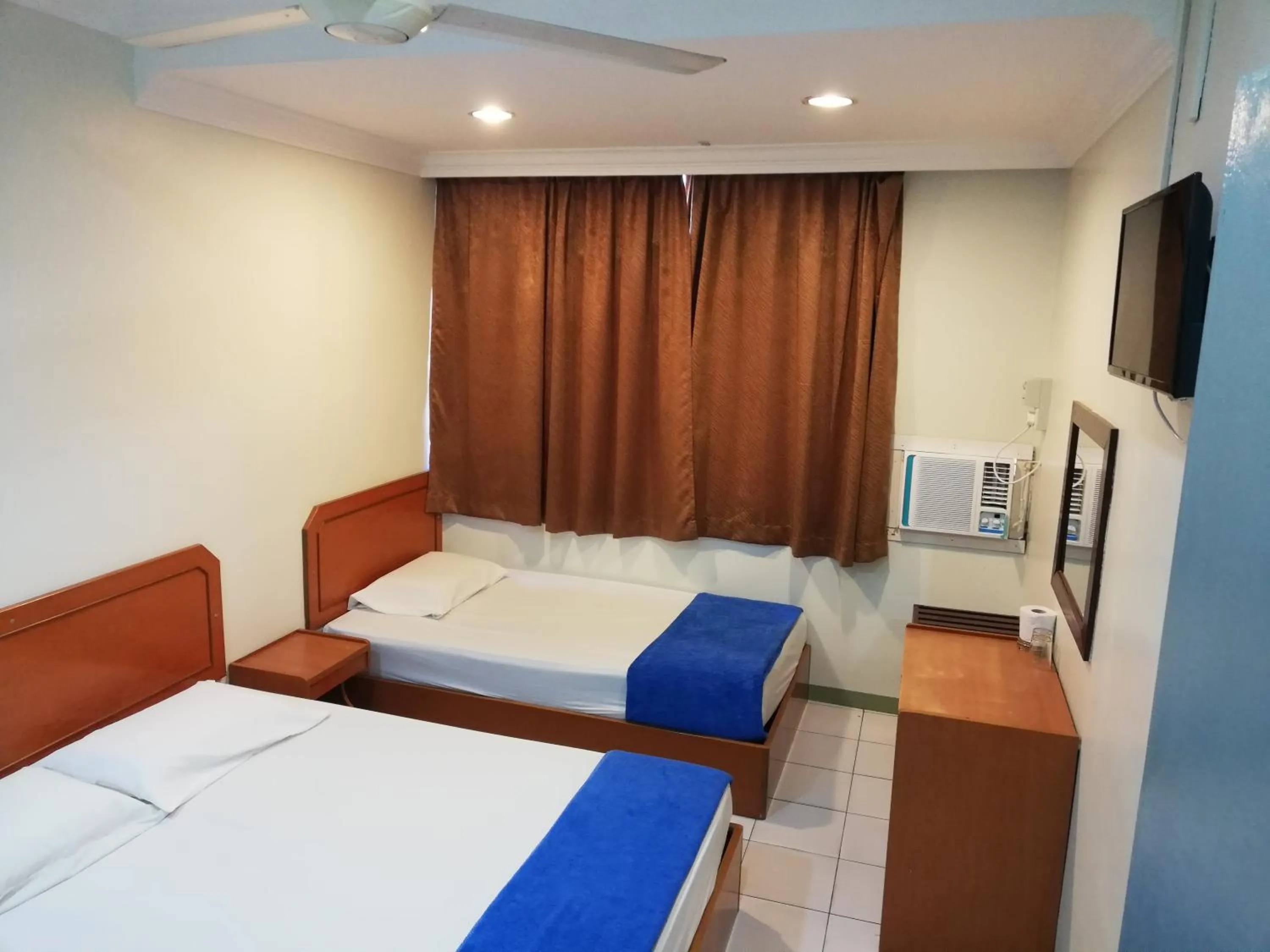 Bed in Sri Gate Hotel