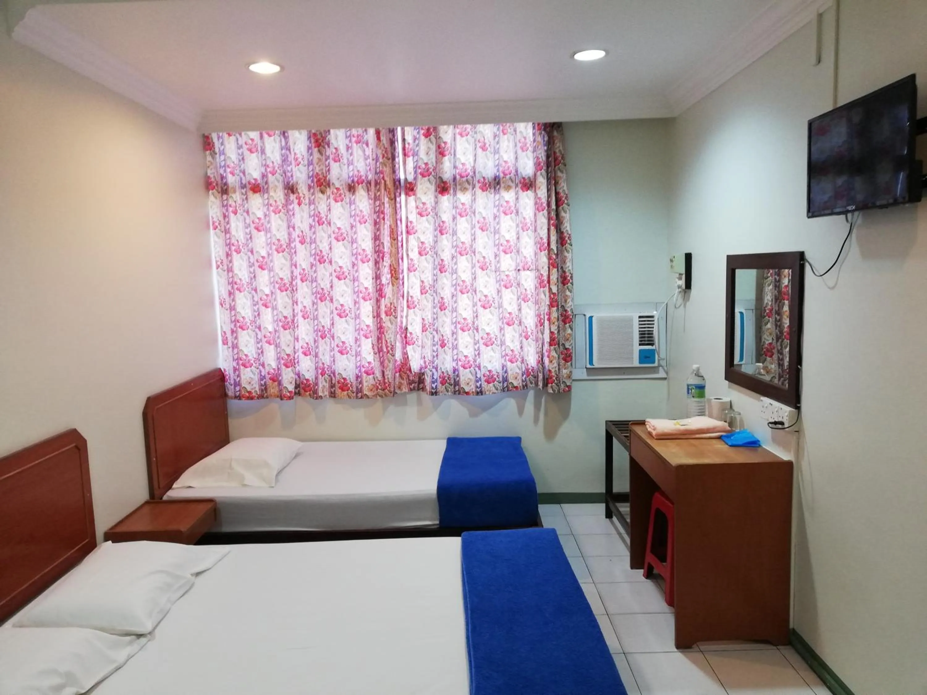 Bed in Sri Gate Hotel