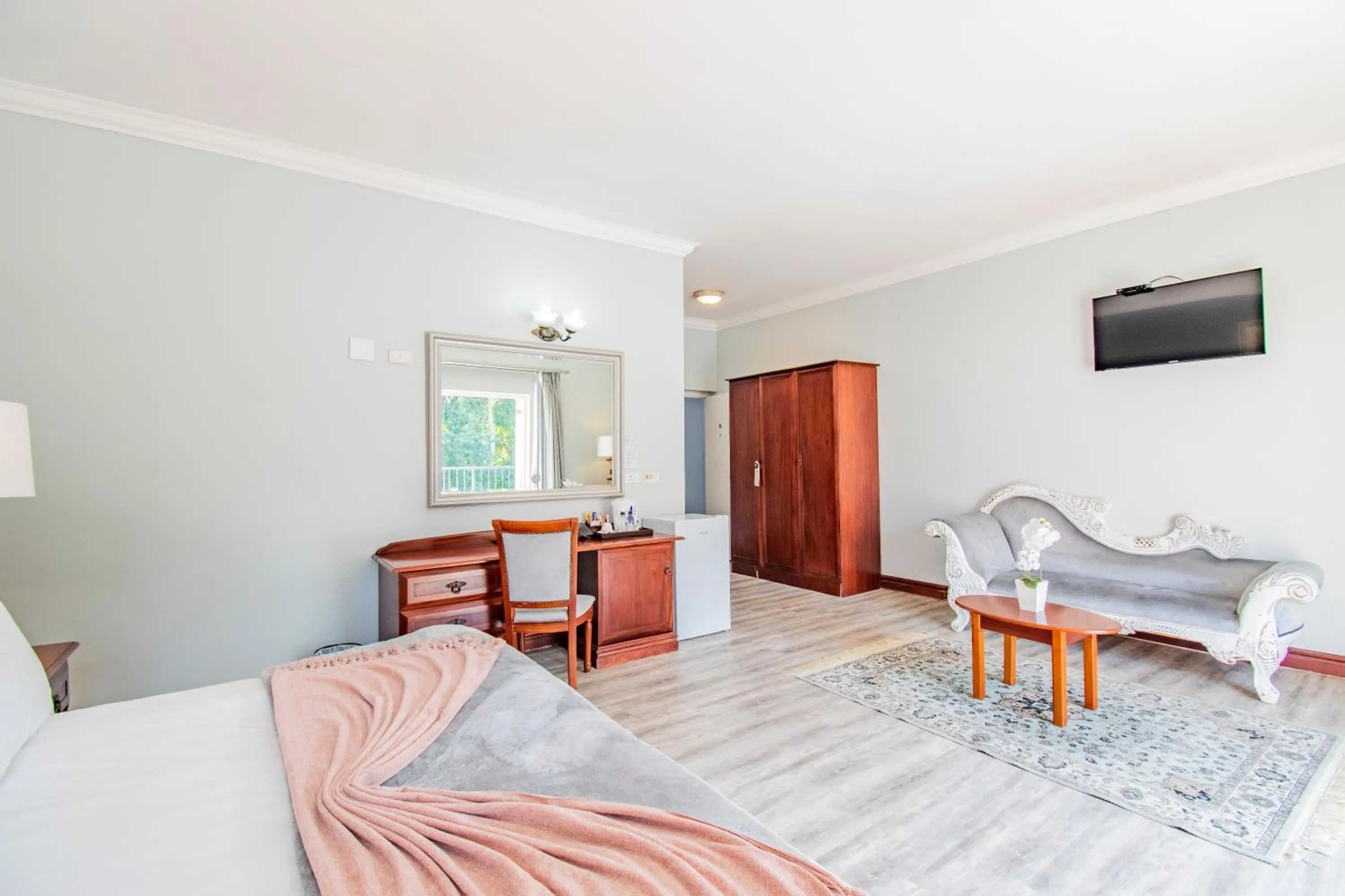 Bedroom, Bed in Emakhosini Boutique Hotel