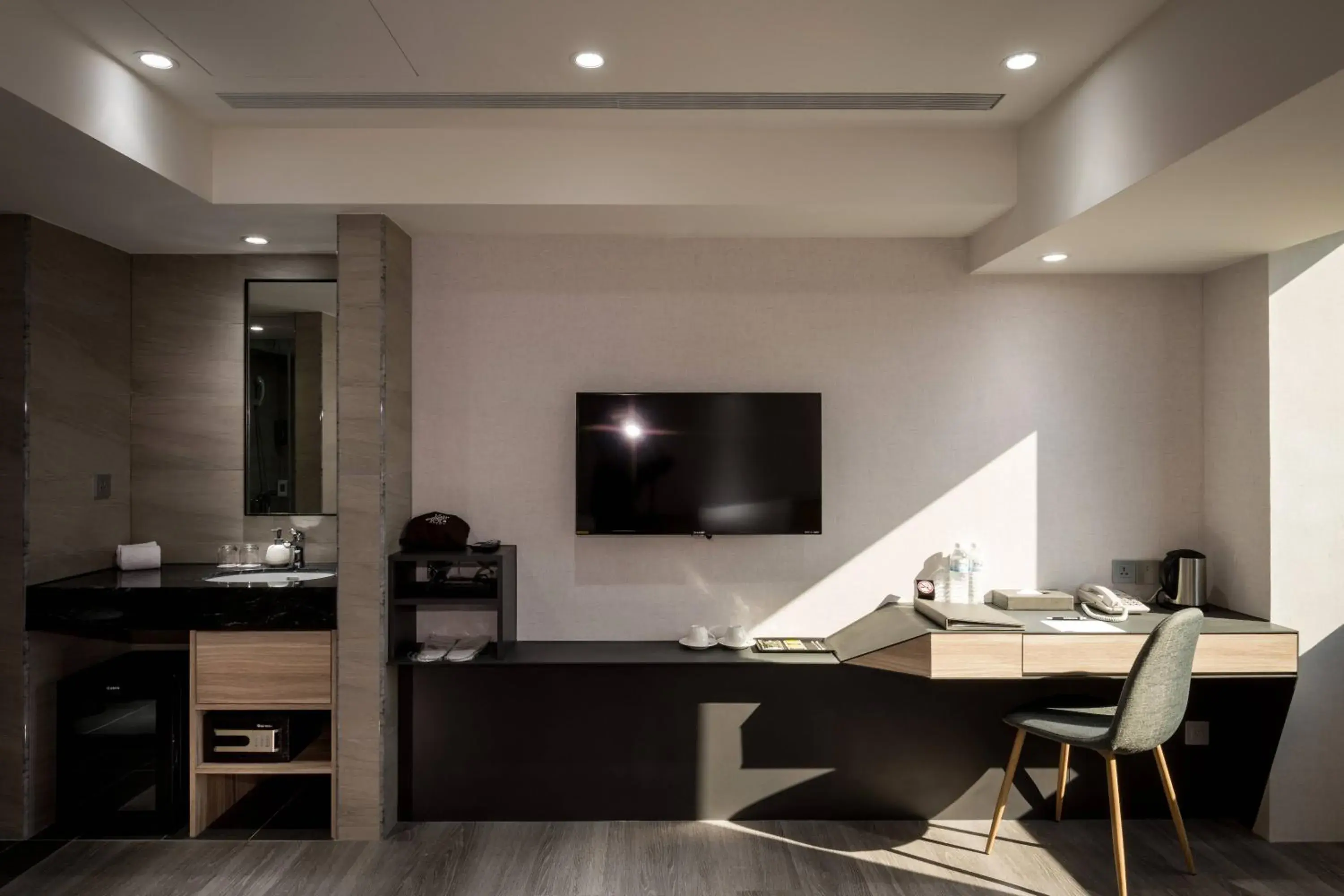 Twin Room with City View in D D Hotel Twin Room with City View in D D Hotel