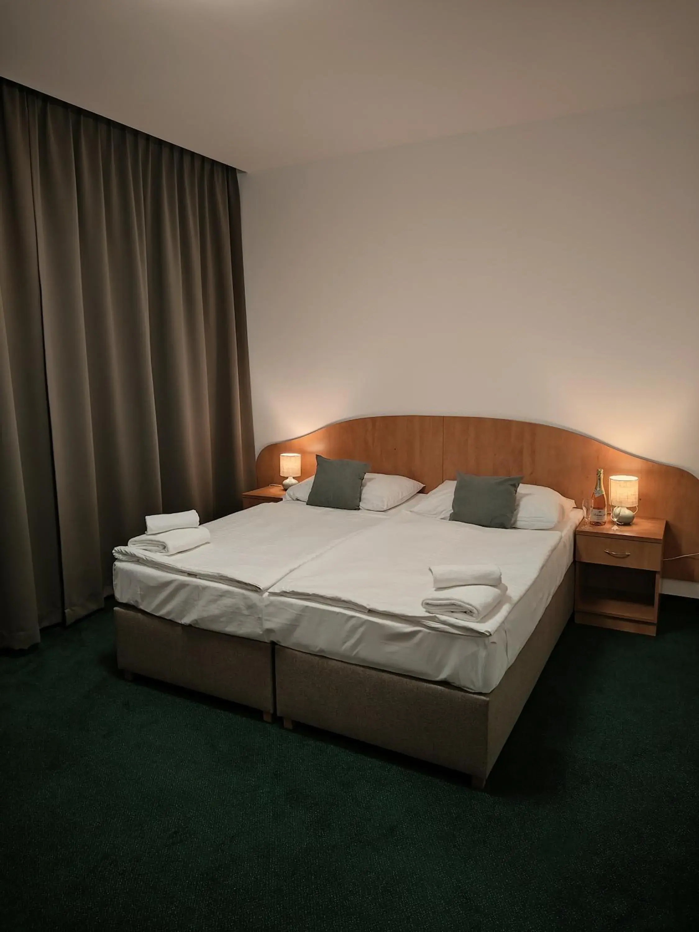 Bed in Hotel Legie Bed in Hotel Legie