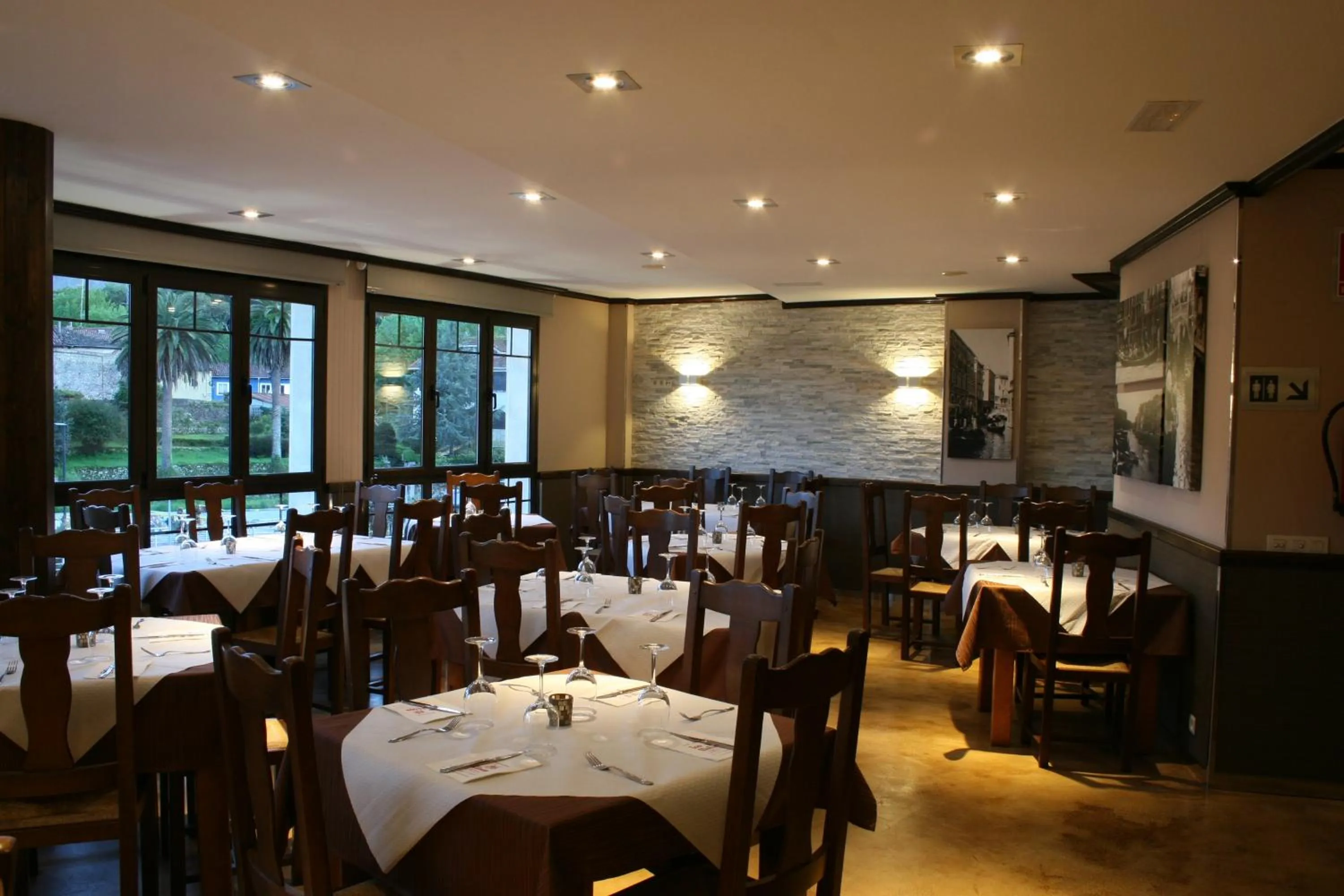 Restaurant/places to eat in Hotel Los Molinos
