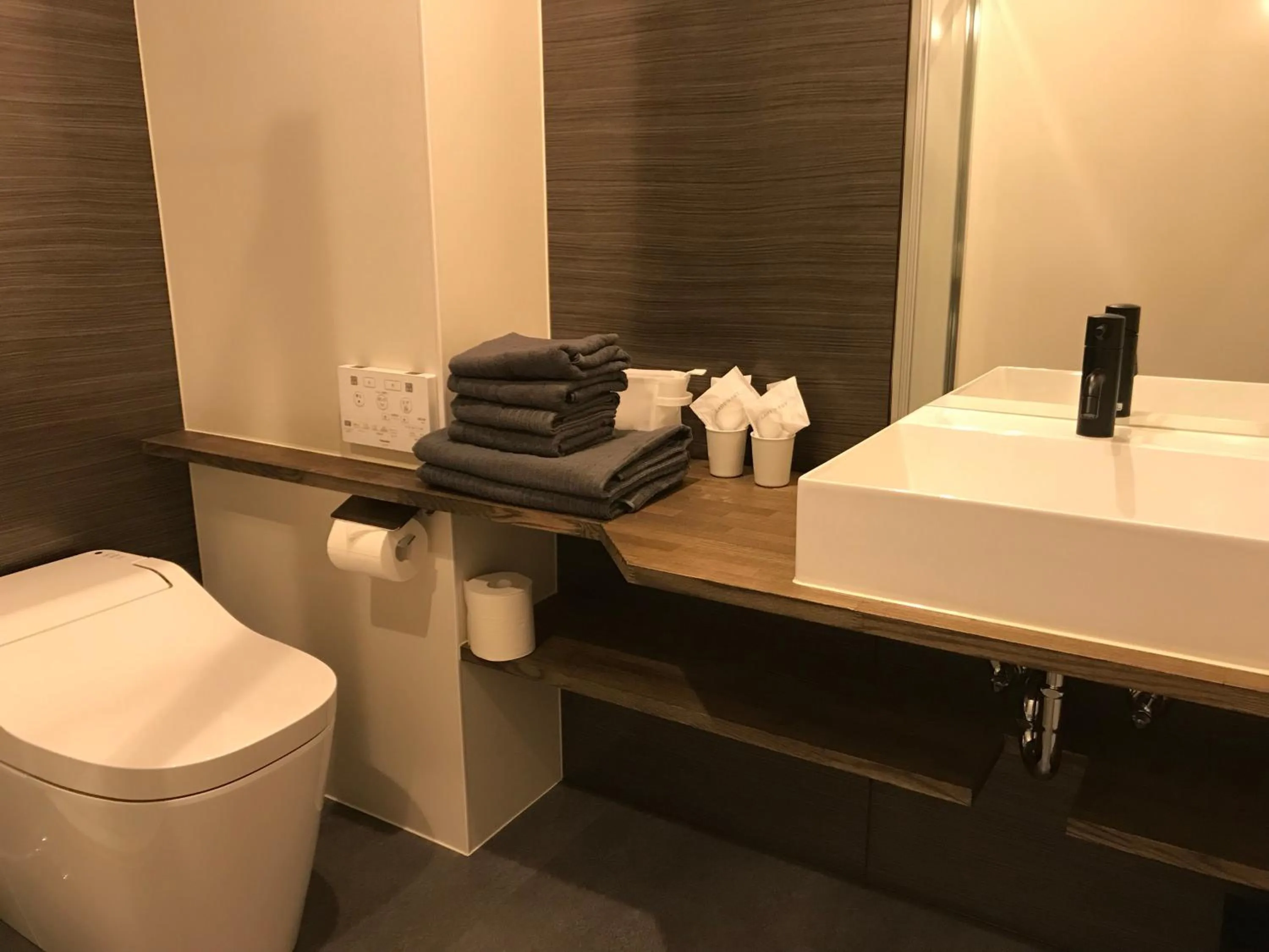 Bathroom in ShikiShiki Shinra