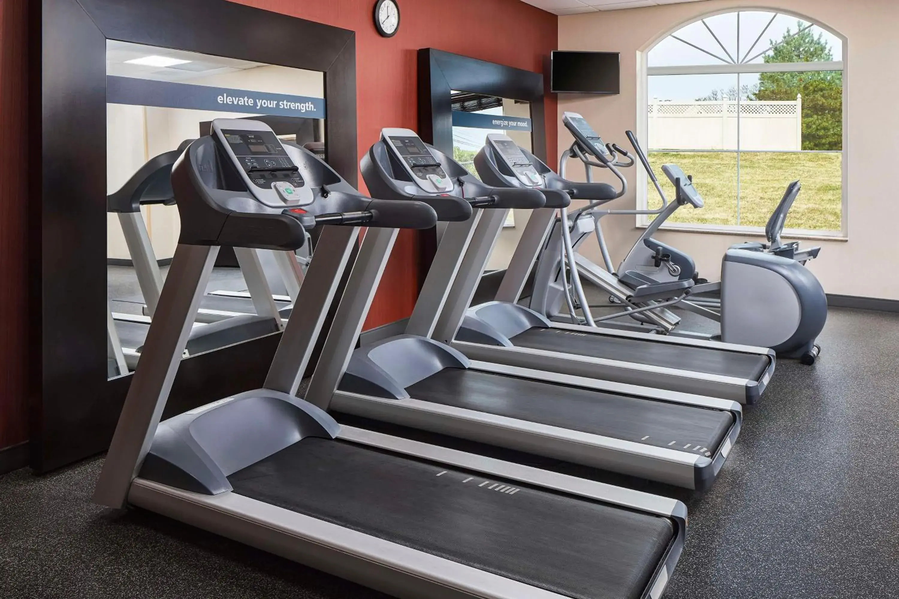 Fitness centre/facilities in Hampton Inn & Suites Hershey Near the Park Fitness centre/facilities in Hampton Inn & Suites Hershey Near the Park
