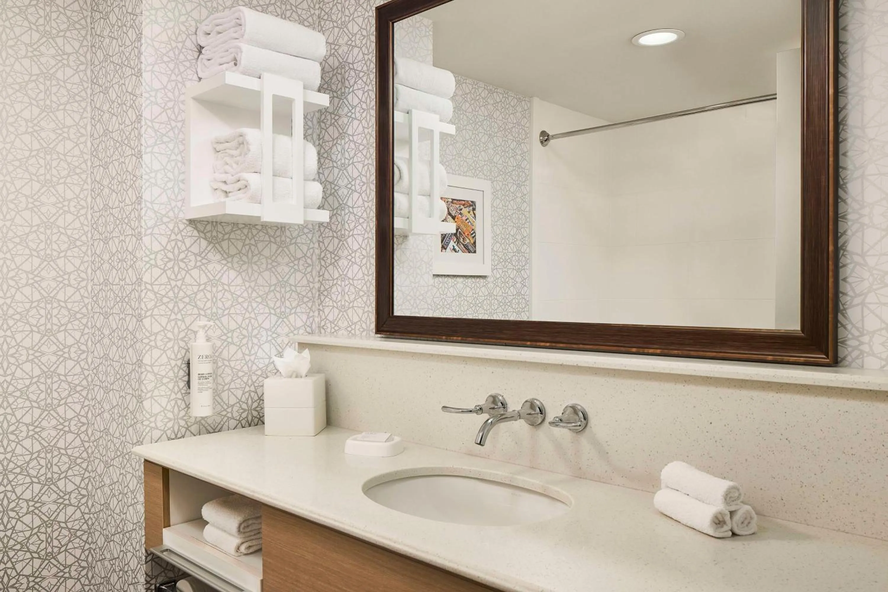 Bathroom in Hampton Inn & Suites Hershey Near the Park