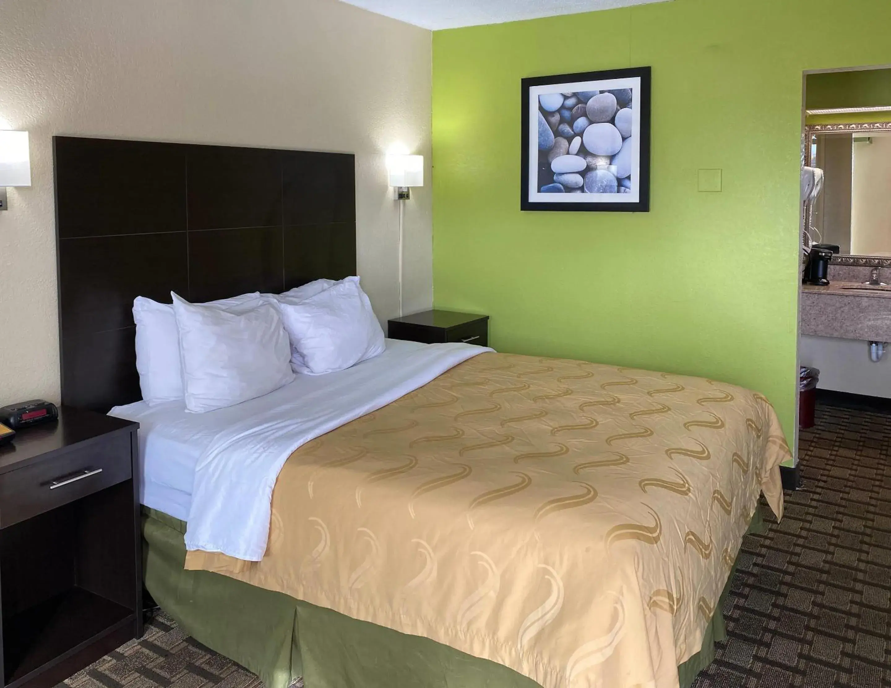 Bedroom, Bed in Quality Inn Elizabeth City near University Bedroom, Bed in Quality Inn Elizabeth City near University