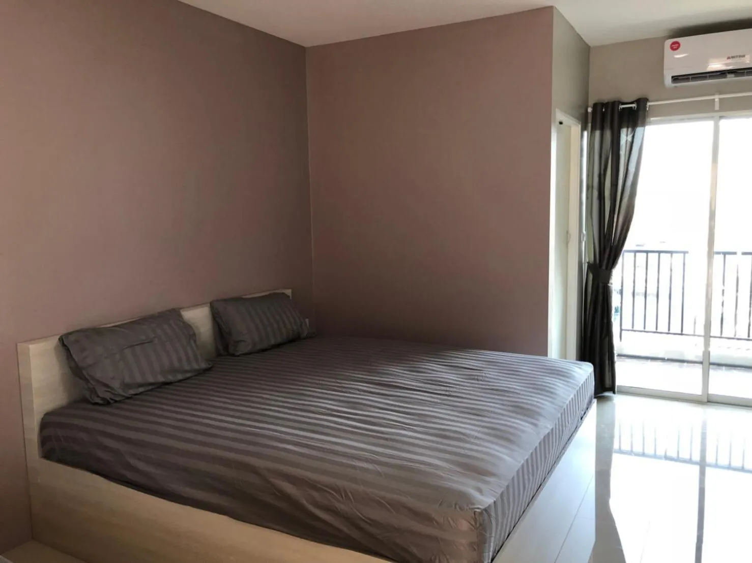 Bed in H12, The Stylish Apartment