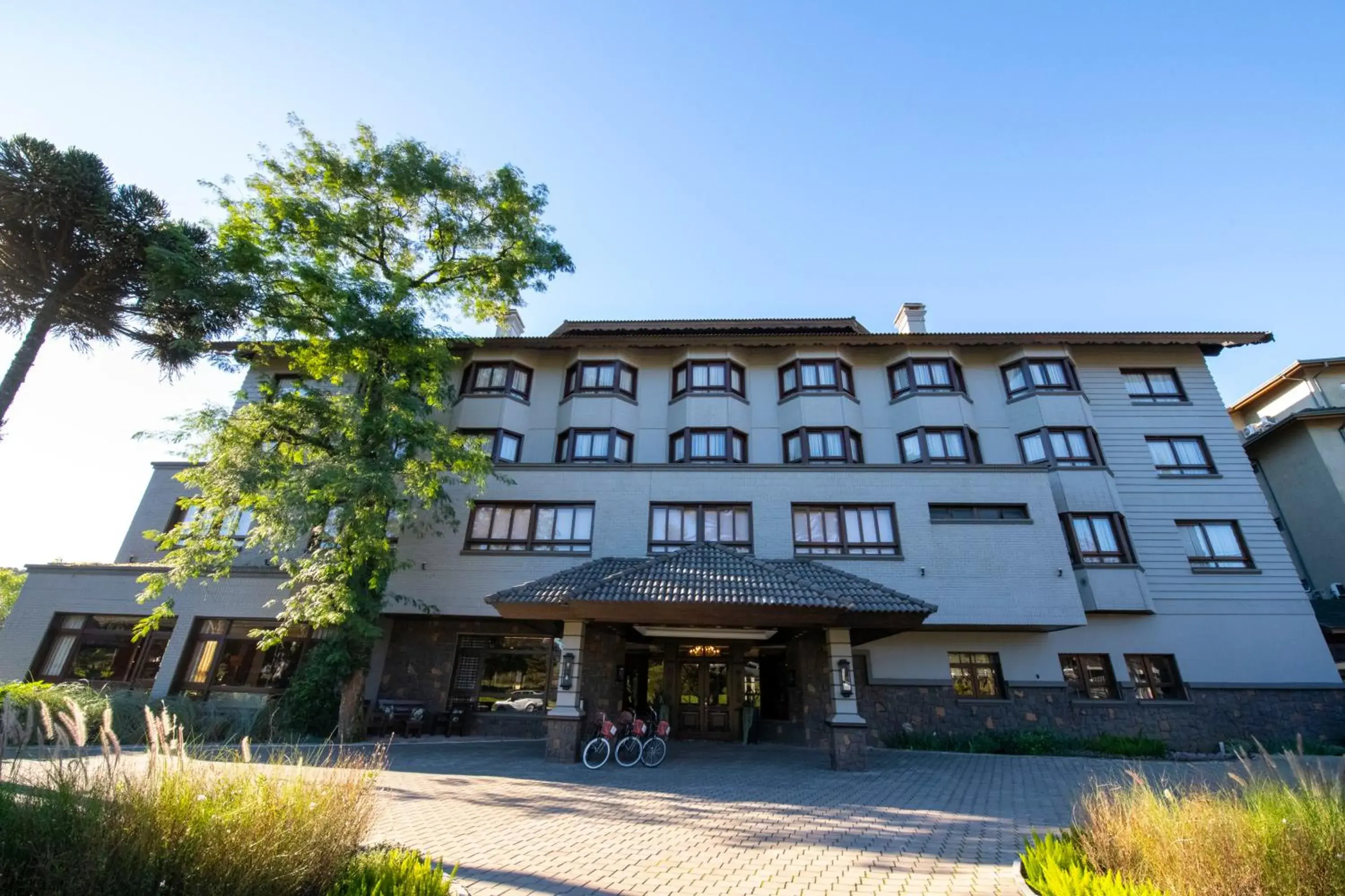 Property building in Hotel Serra Nevada Property building in Hotel Serra Nevada