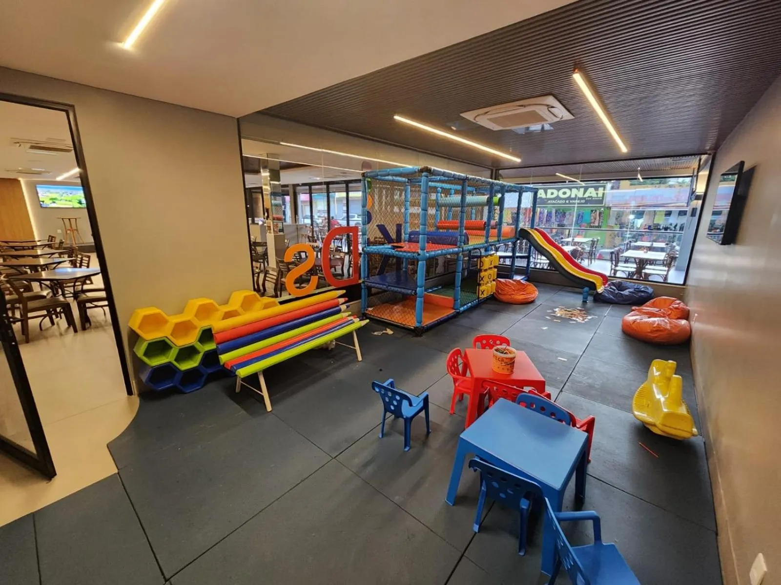 Restaurant/places to eat in Hotel Morada do Sol