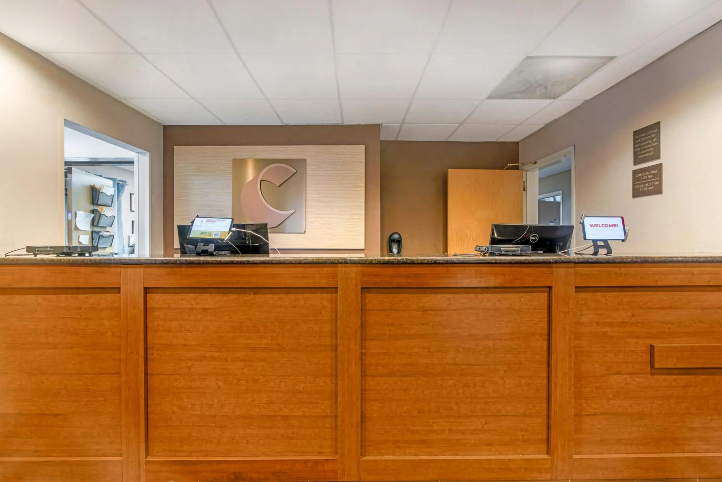 Lobby or reception in Comfort Suites Wilmington near Downtown