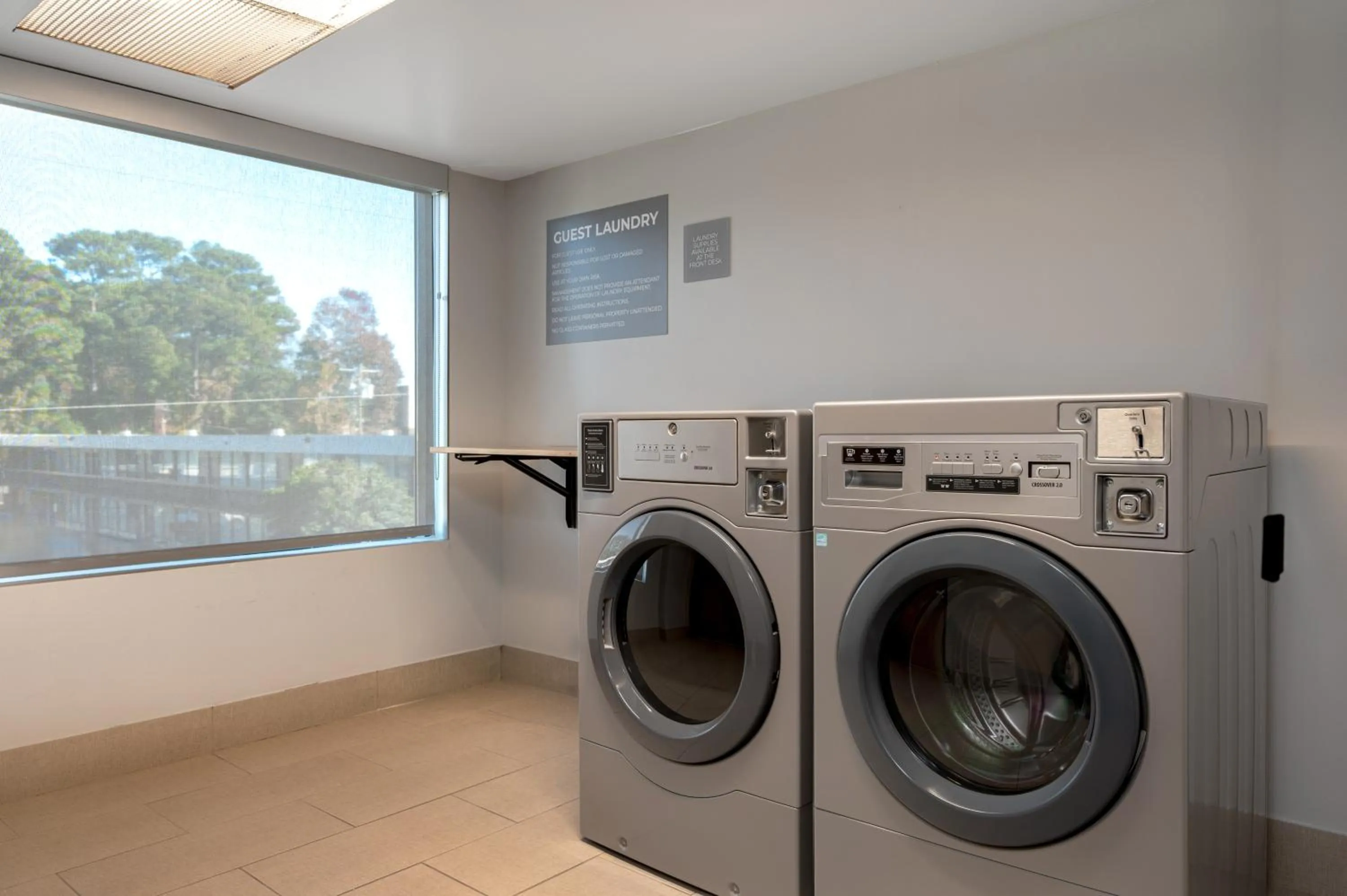 laundry in Spark By Hilton Wilmington