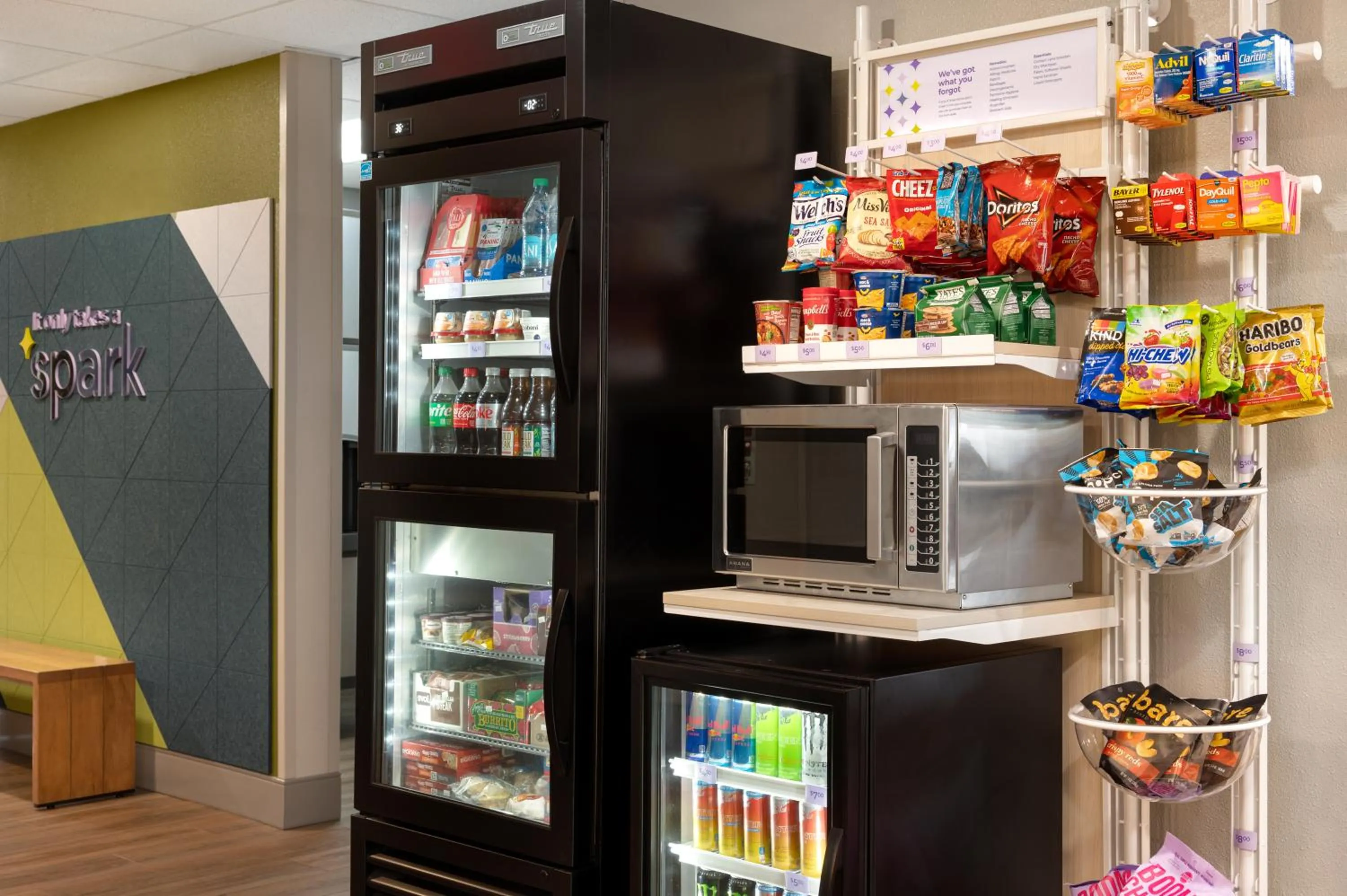 Food and drinks in Spark By Hilton Wilmington