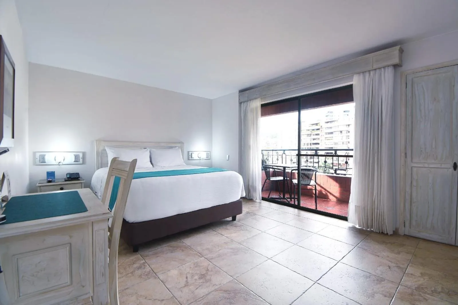 Bed in Hotel Obelisco