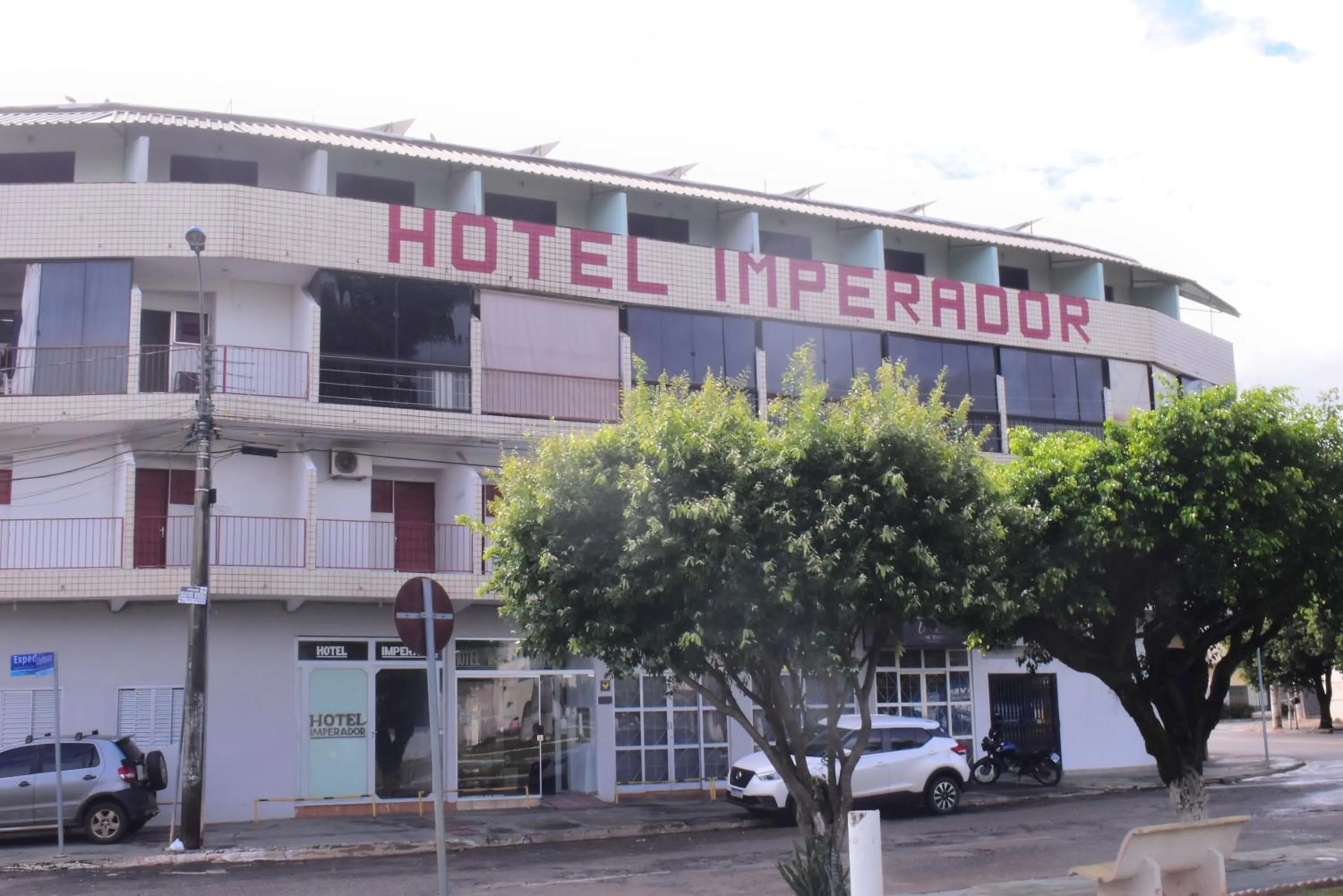 Property building in Hotel Imperador Caldas Novas - GO - Facil acesso aos parques aquaticos e polo gastronômico noturno