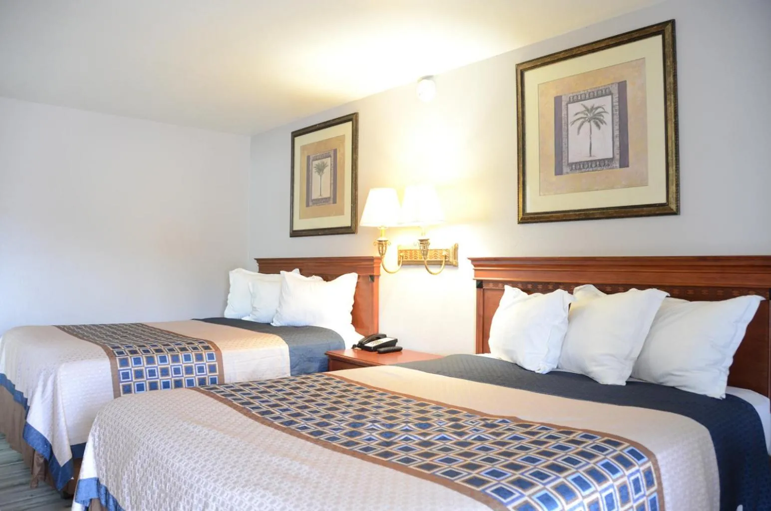 Bed in Lion Inn - Saint Augustine