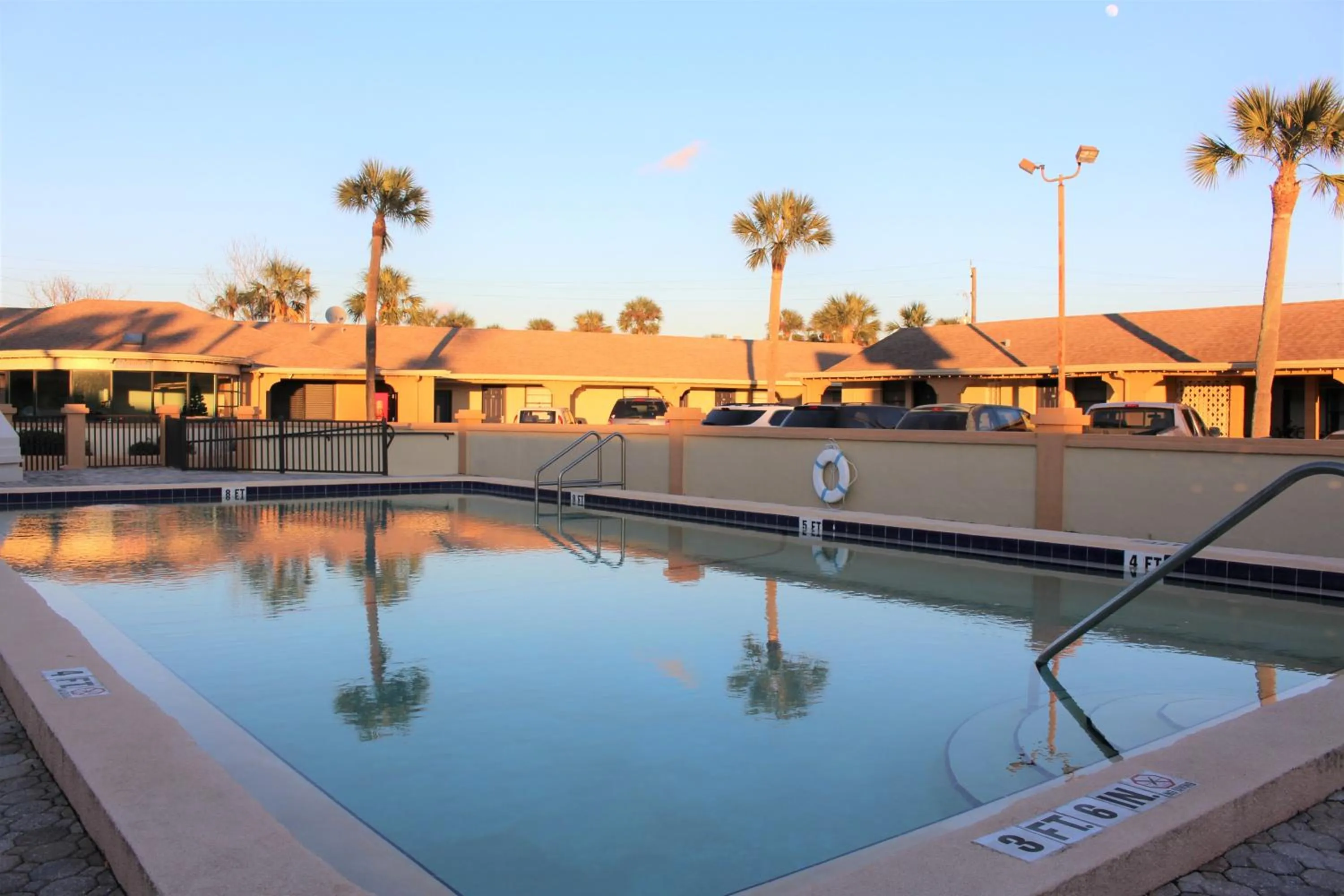 Swimming pool in Lion Inn - Saint Augustine