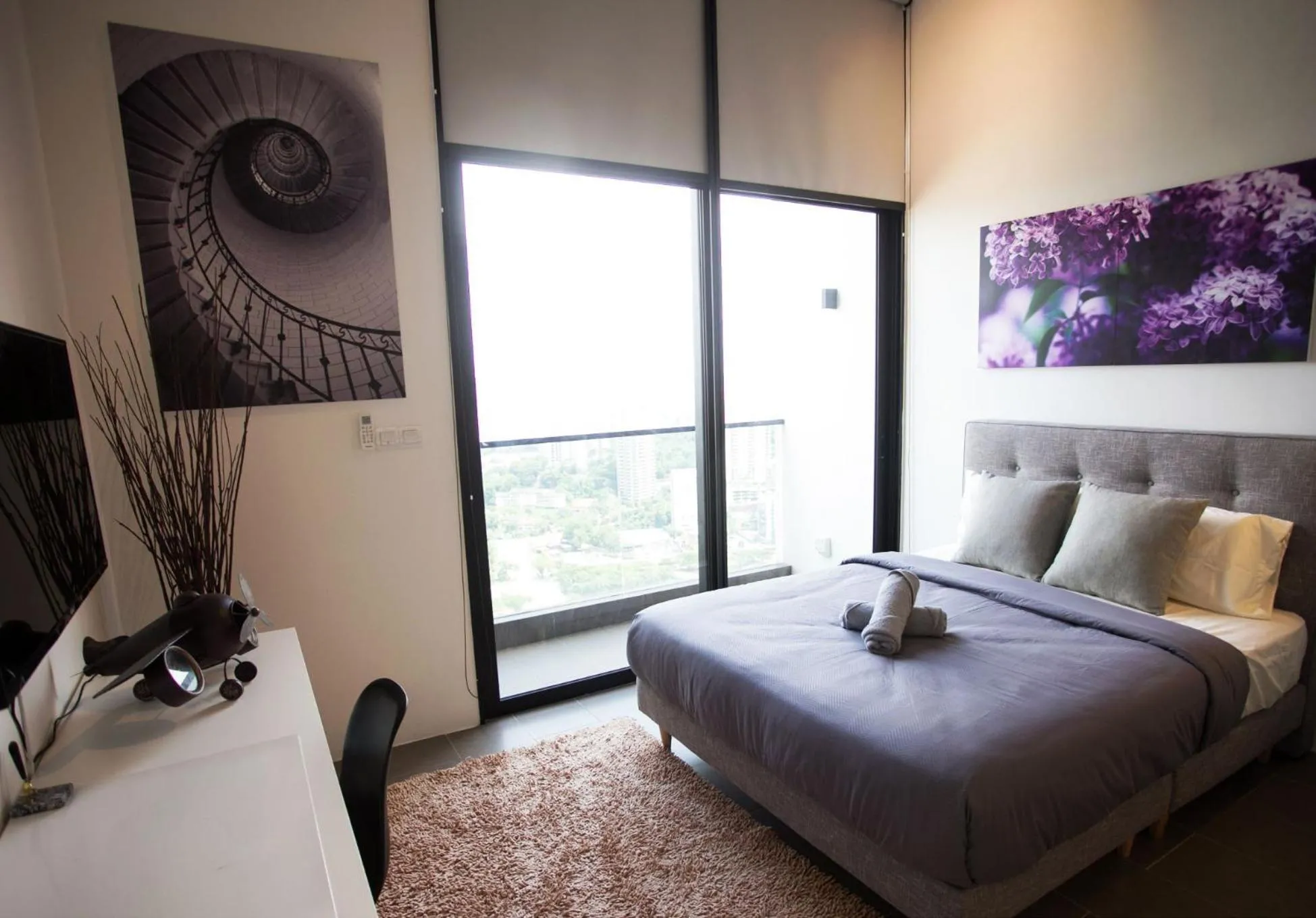 Bed in KL Sentral, EST Bangsar by SkyLimit Suites