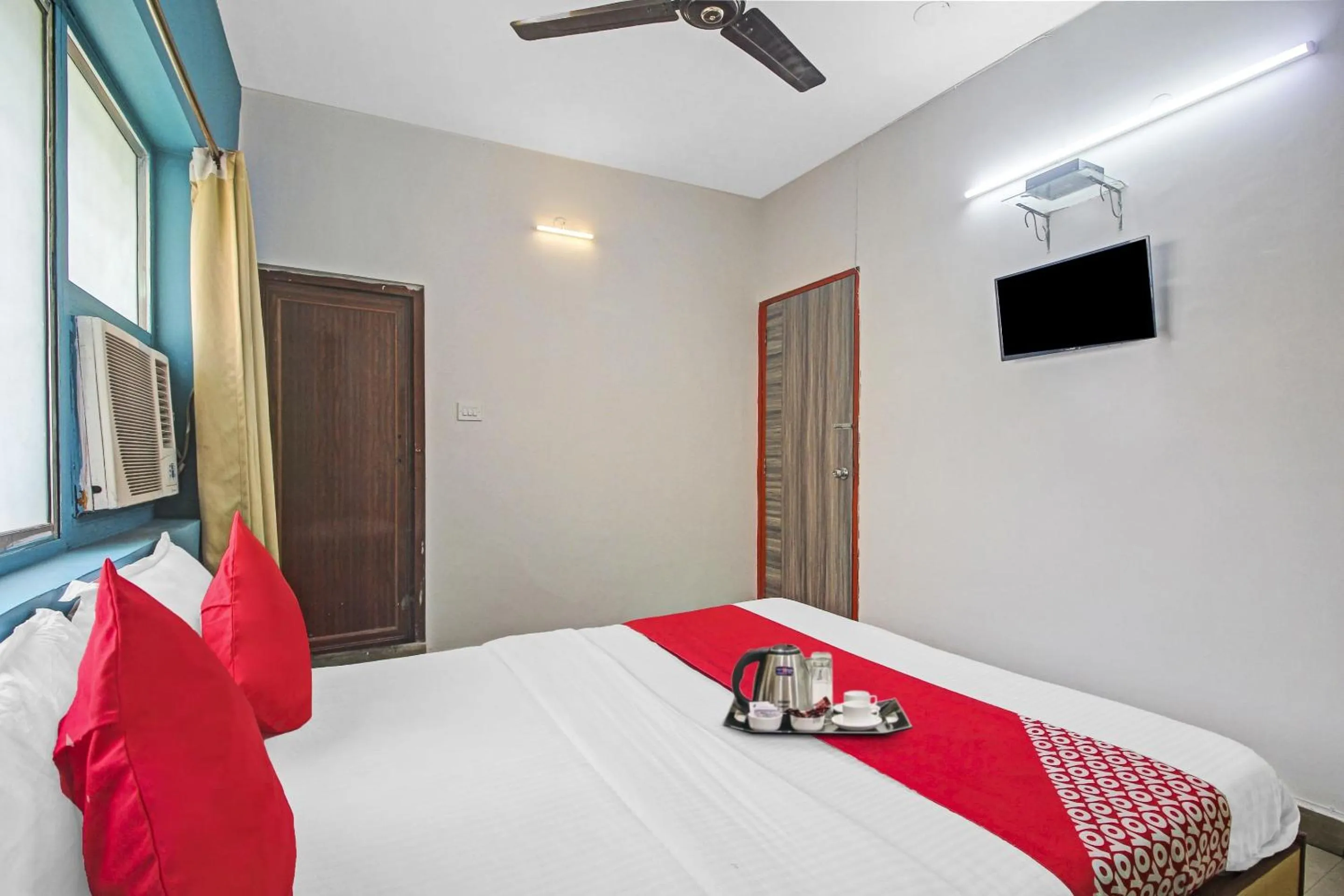 Bedroom, Bed in Hotel O The Jumbo Stay