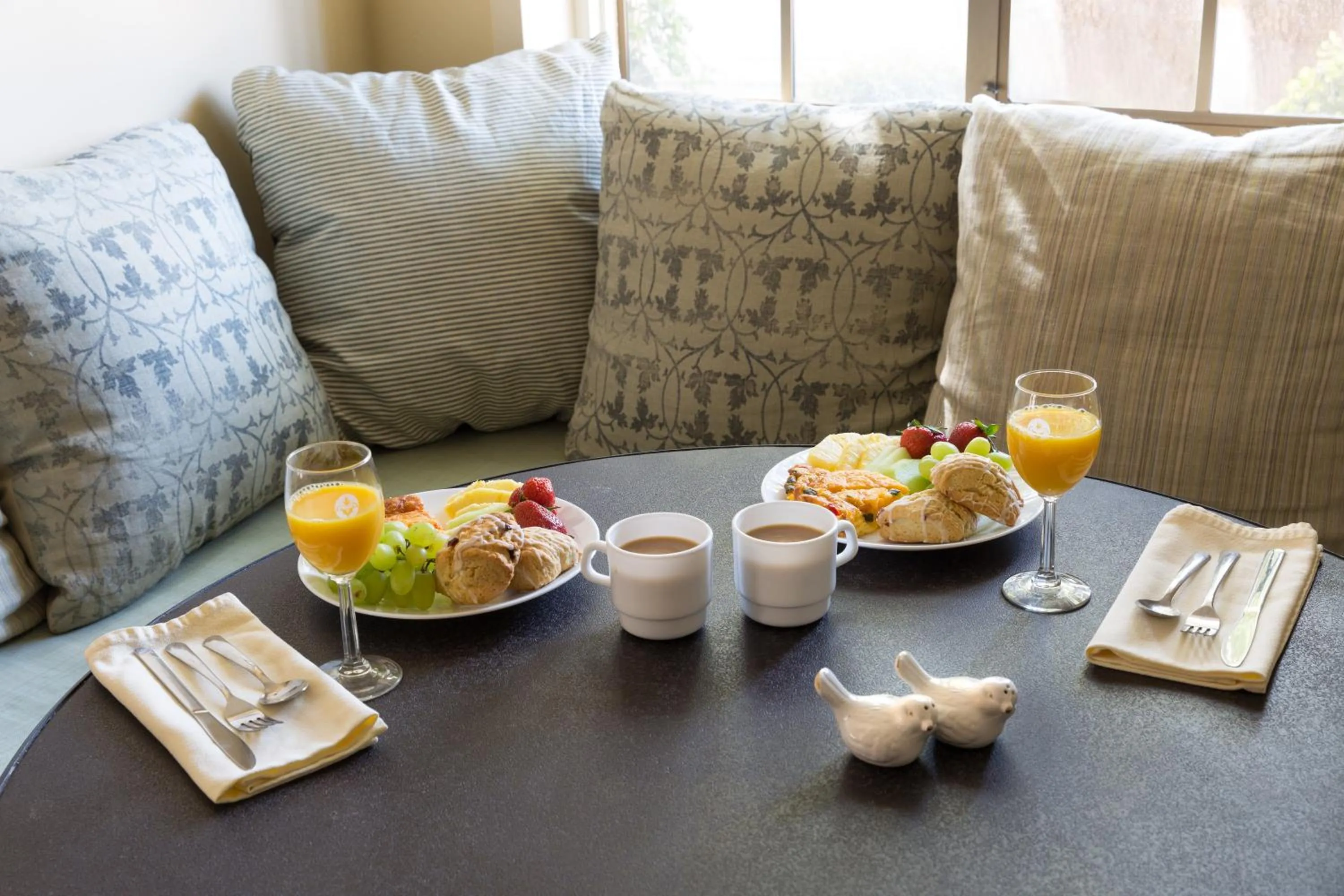 Breakfast in Coachman's Inn, A Four Sisters Inn