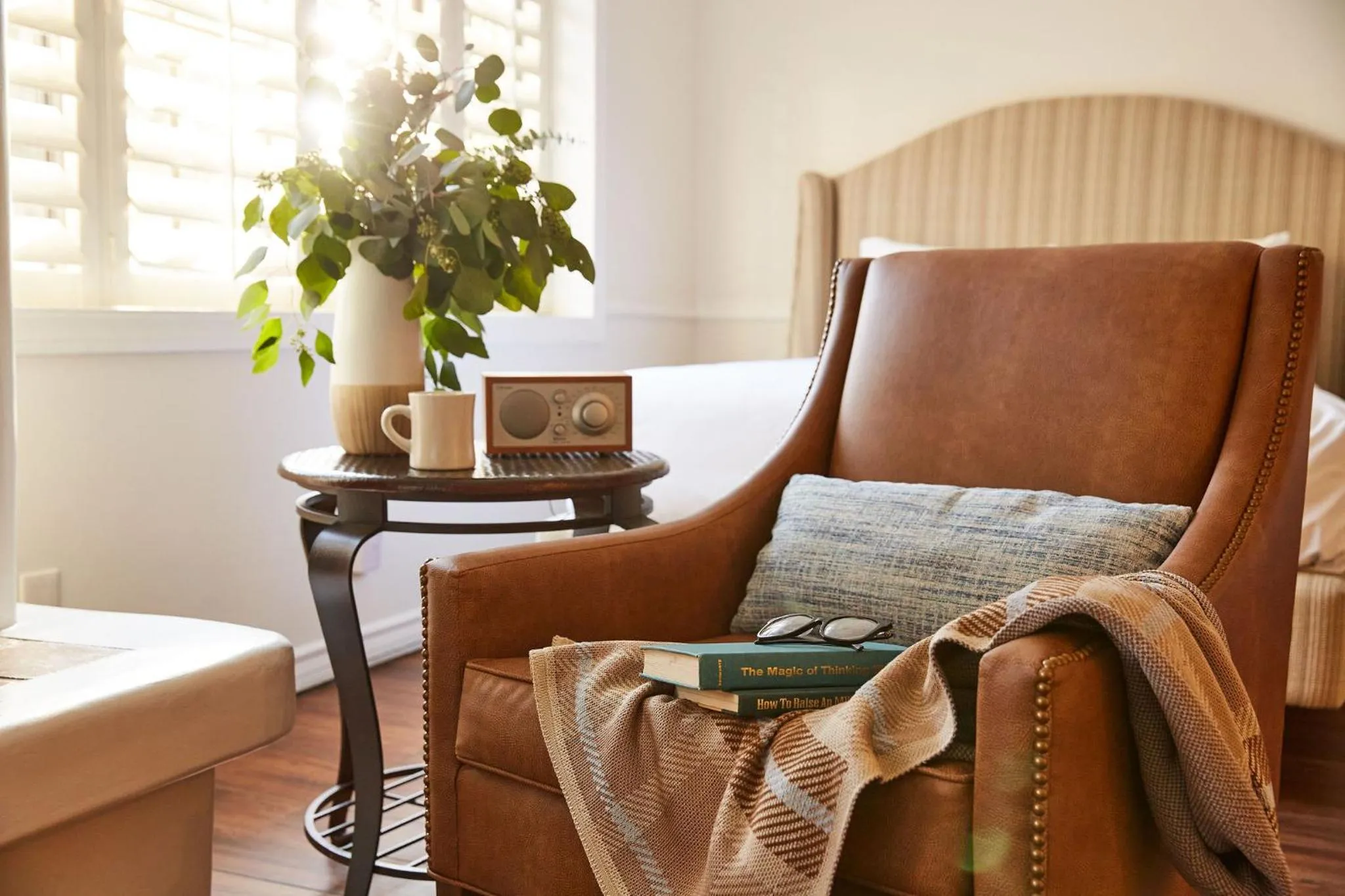 Seating area in Coachman's Inn, A Four Sisters Inn