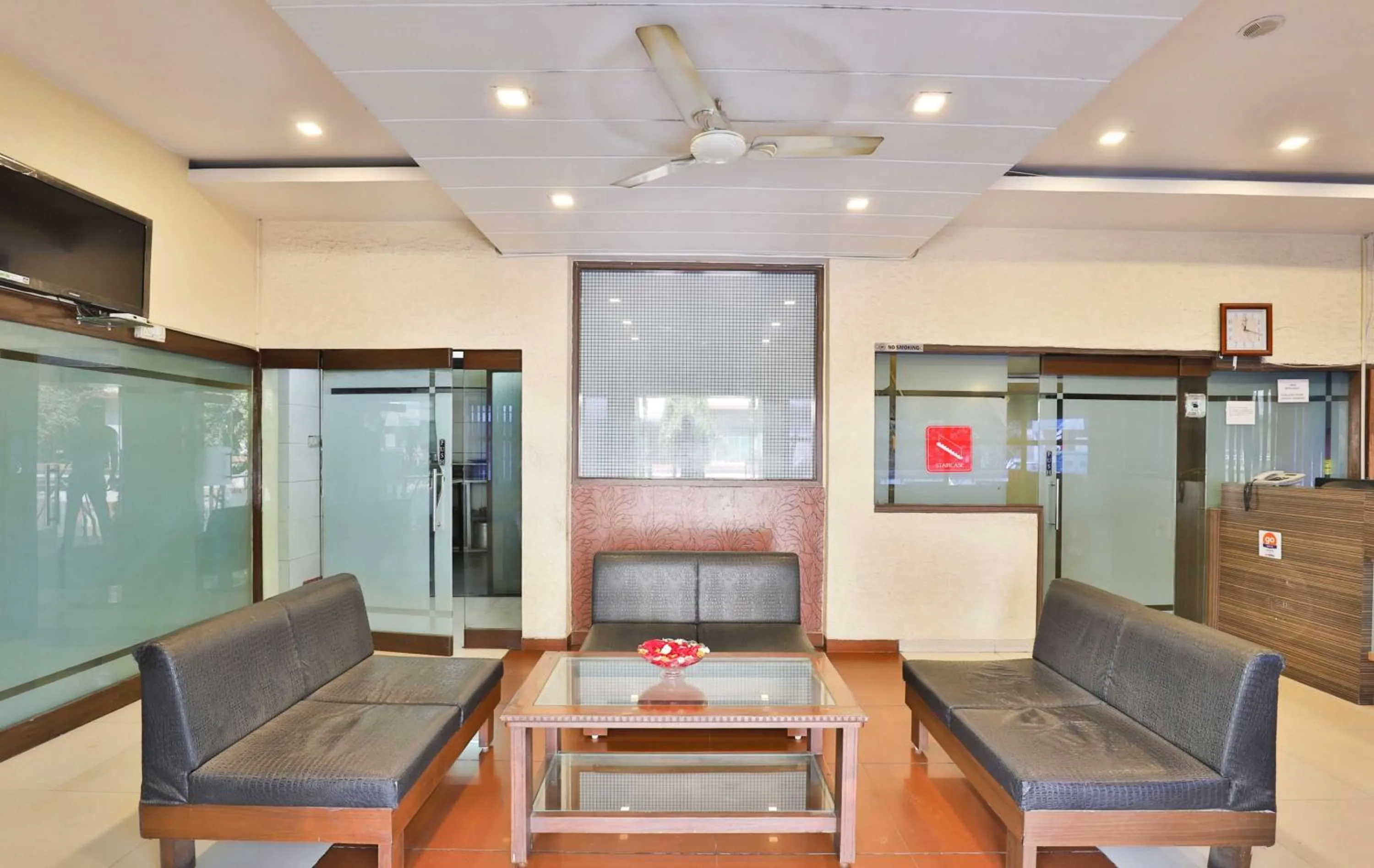 Lobby or reception in Hotel O Sunrise