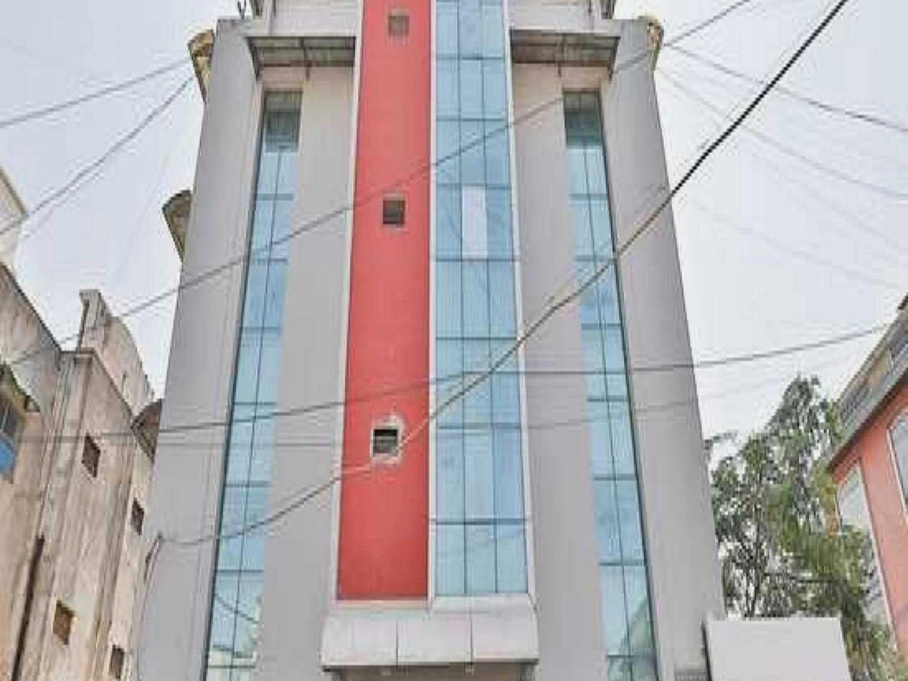Facade/entrance in Hotel O Sunrise