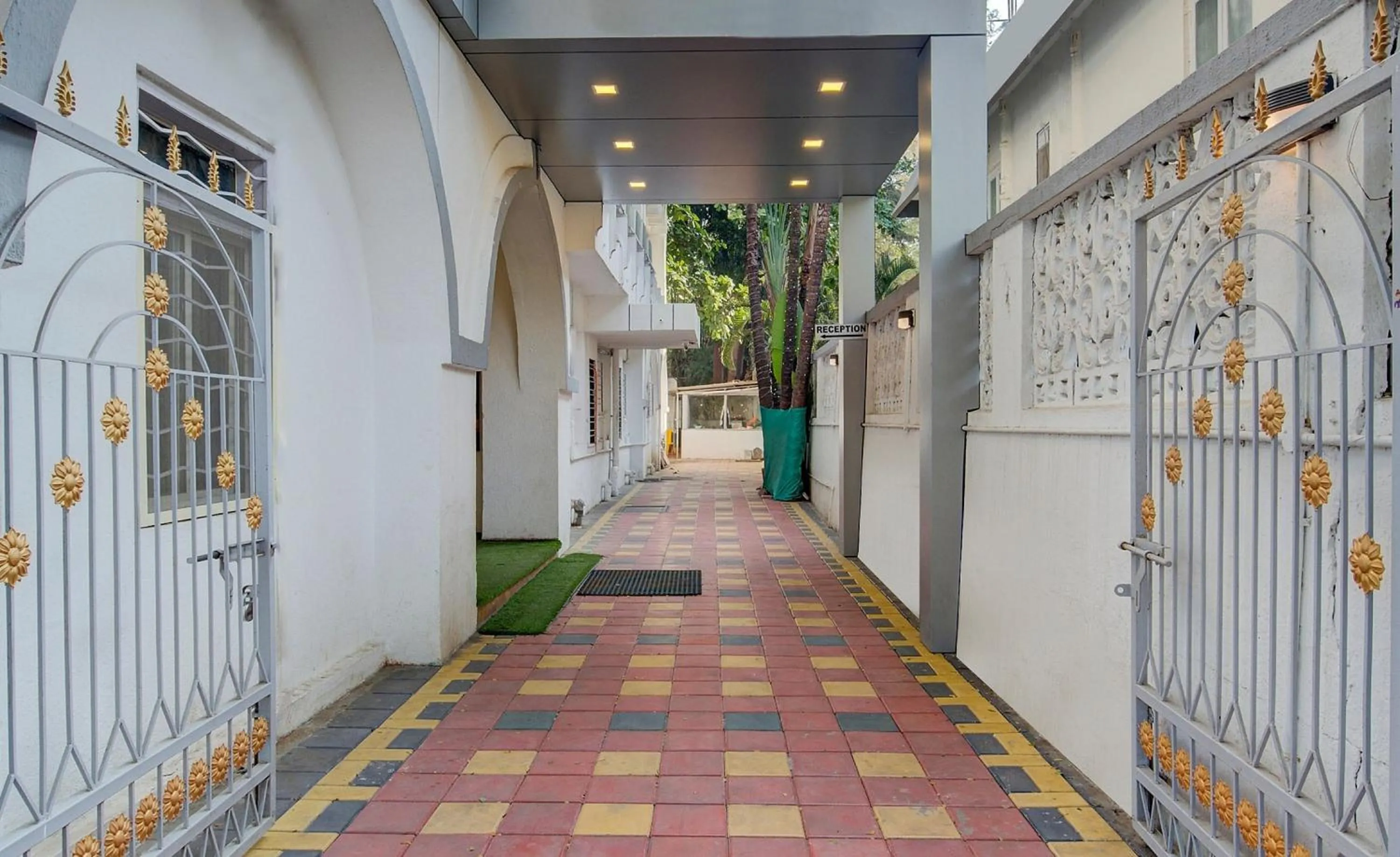 Facade/entrance in Collection O Sunshine Near Inox