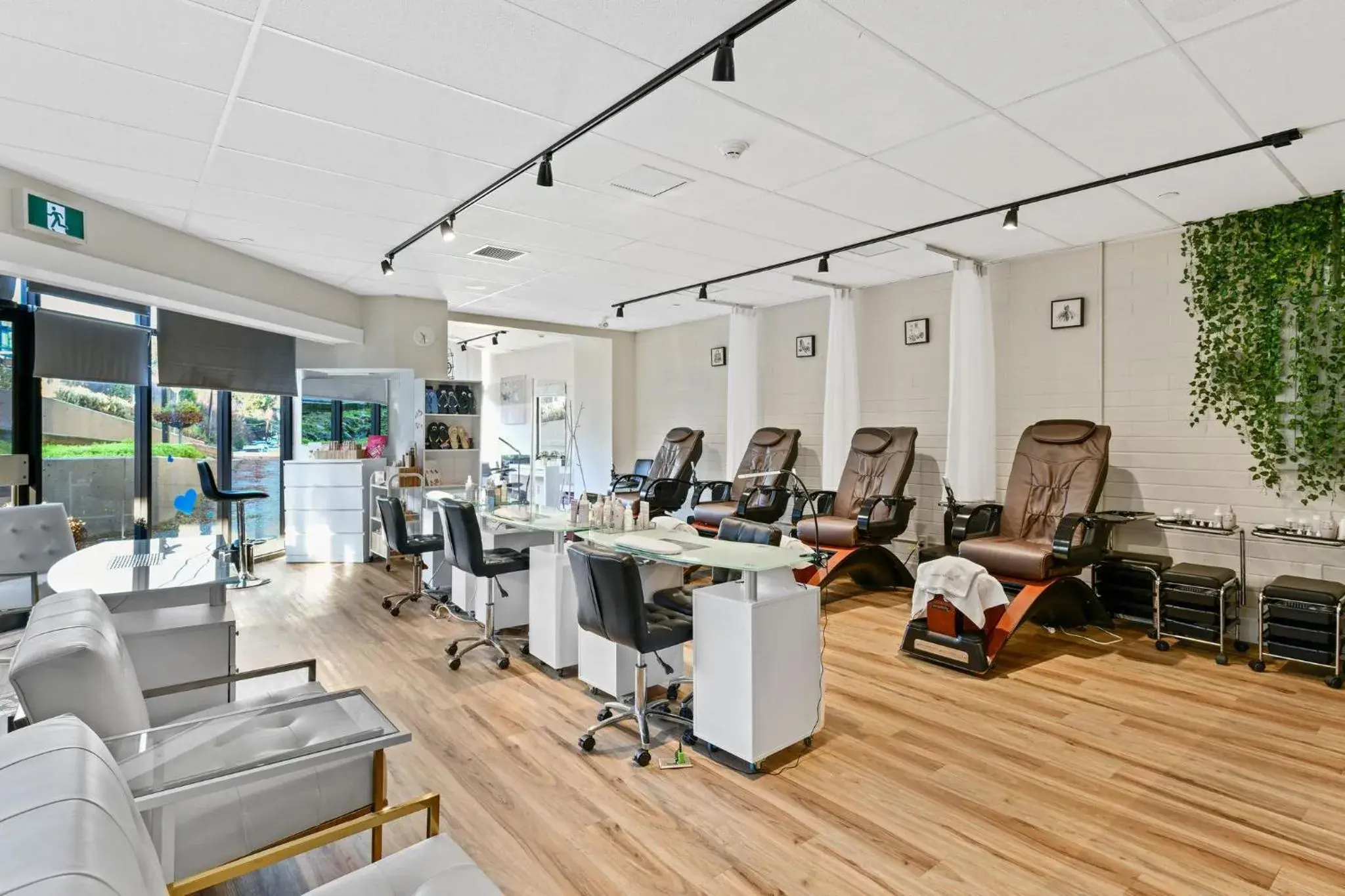 Spa and wellness centre/facilities in Oceanfront Suites at Cowichan Bay Spa and wellness centre/facilities in Oceanfront Suites at Cowichan Bay