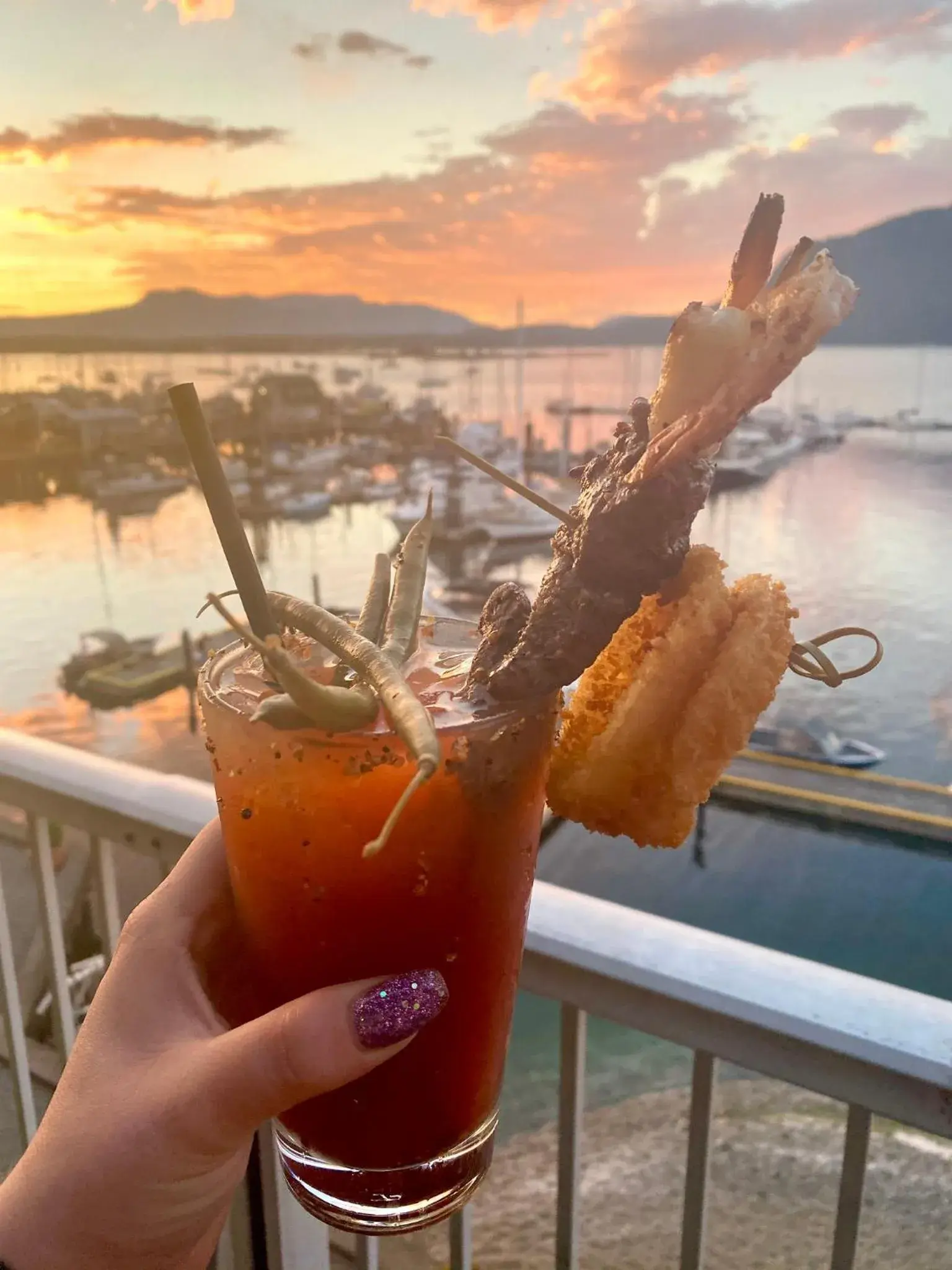 Restaurant/places to eat in Oceanfront Suites at Cowichan Bay Restaurant/places to eat in Oceanfront Suites at Cowichan Bay