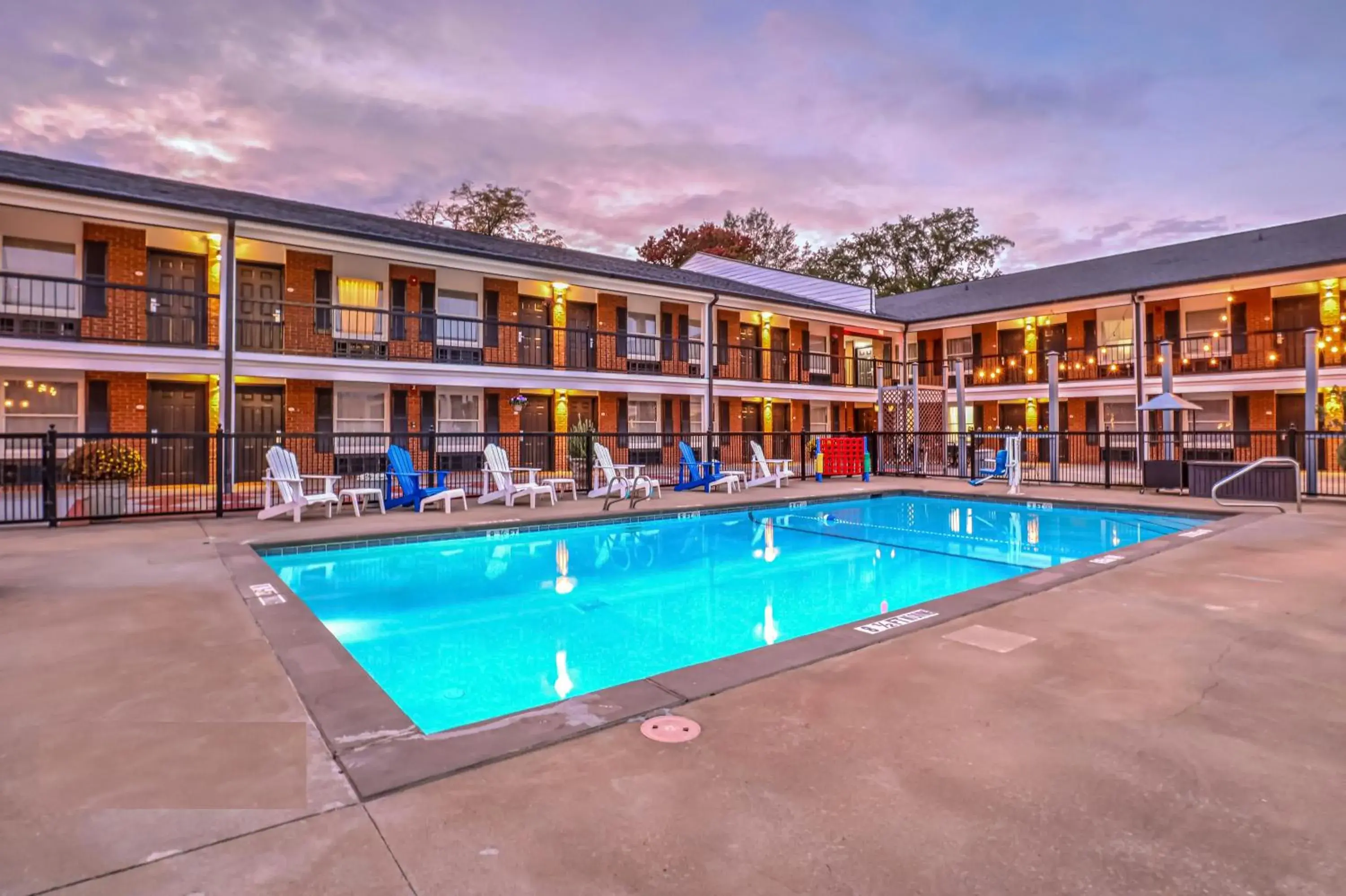Property building in The Guest Lodge Gainesville Property building in The Guest Lodge Gainesville