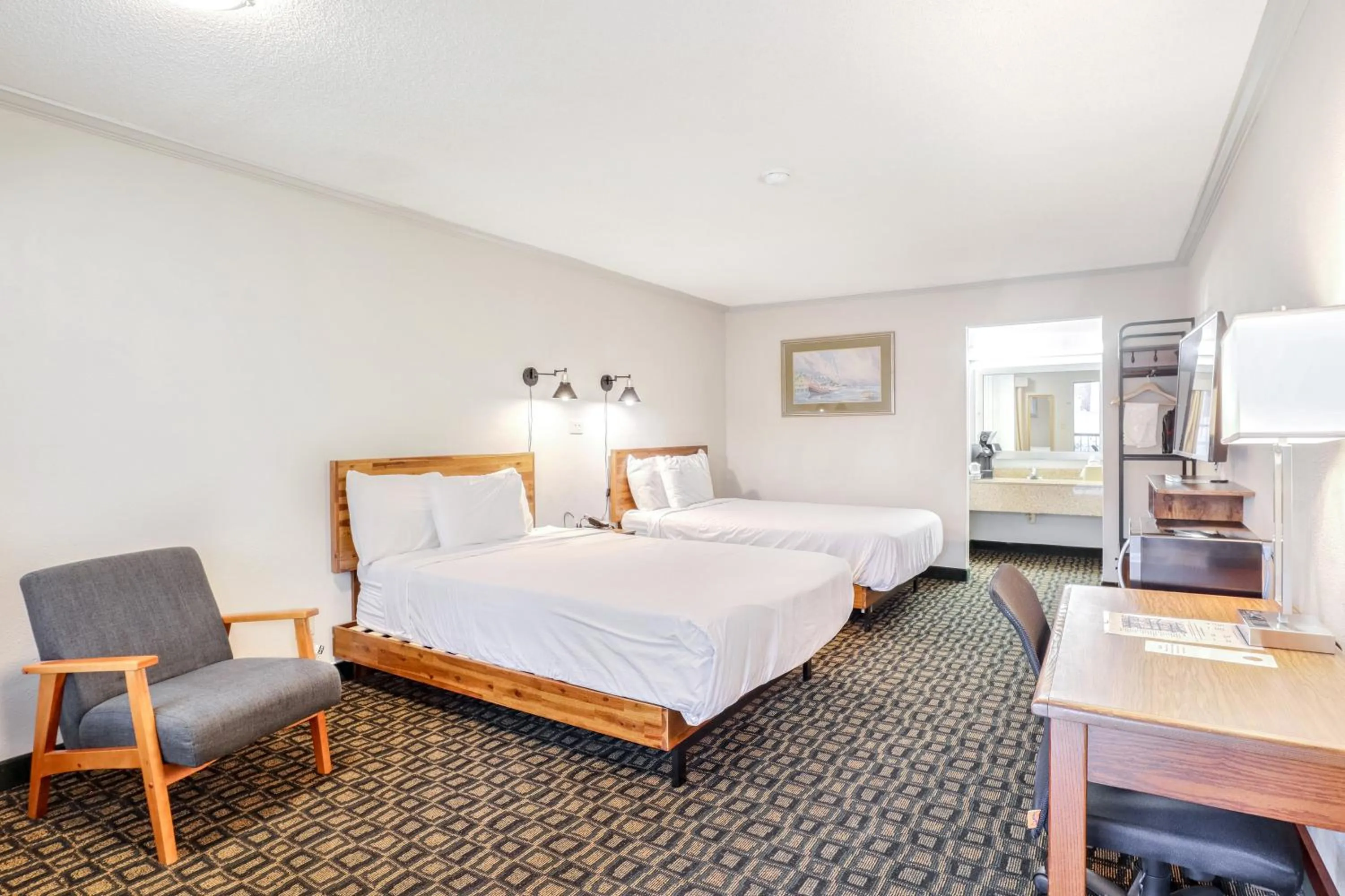 Bed in The Guest Lodge Gainesville