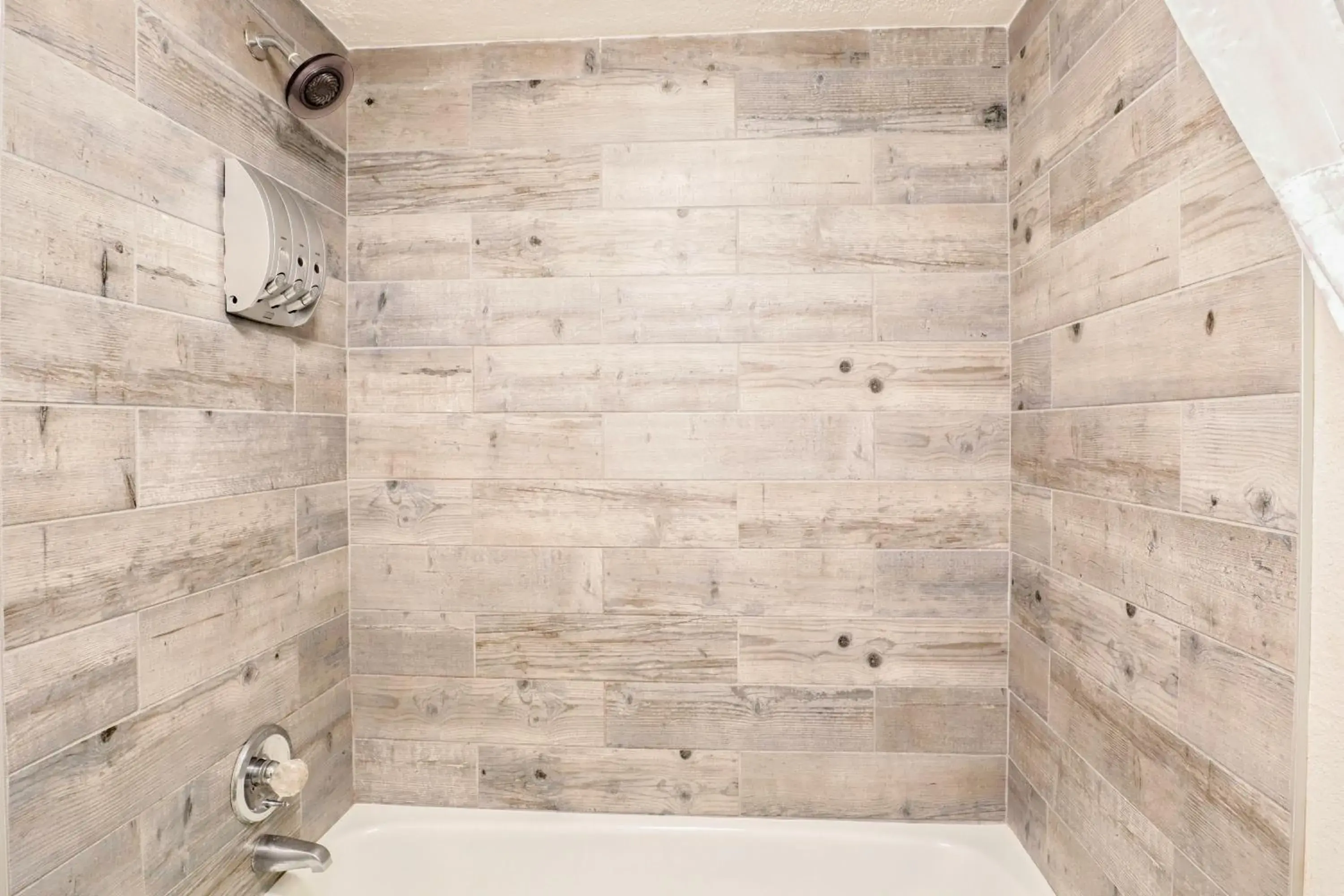 Double Room with Two Double Beds and Pool View - Non-Smoking in The Guest Lodge Gainesville Double Room with Two Double Beds and Pool View - Non-Smoking in The Guest Lodge Gainesville