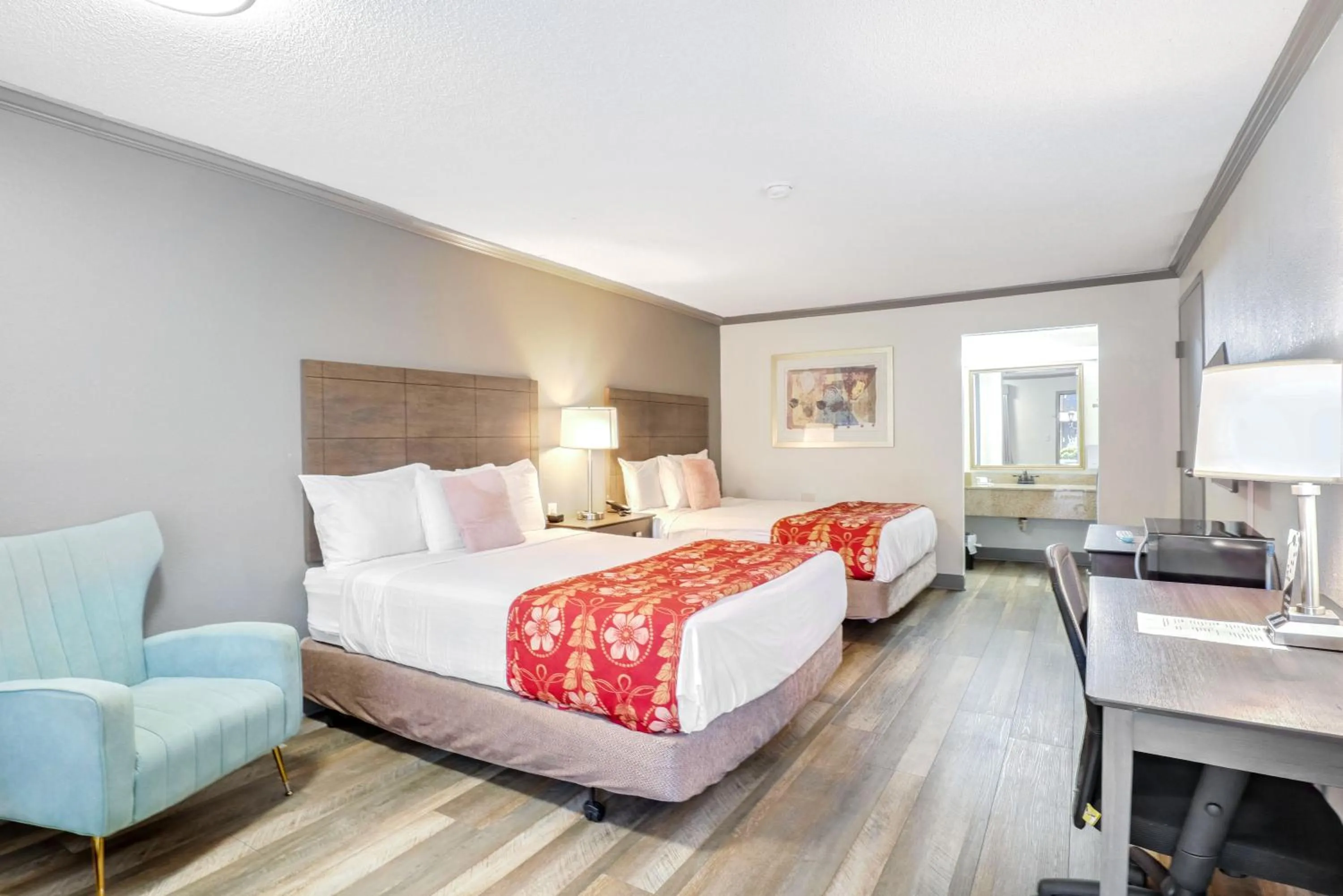 Bed in The Guest Lodge Gainesville