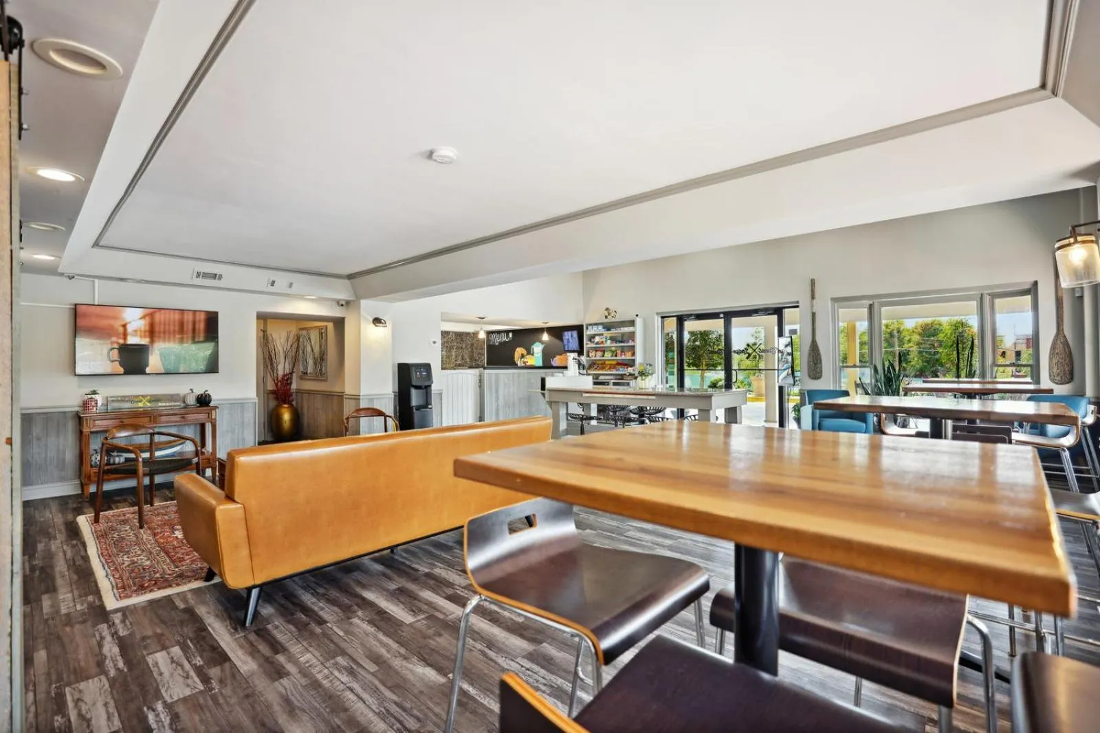 Lobby or reception in The Guest Lodge Gainesville