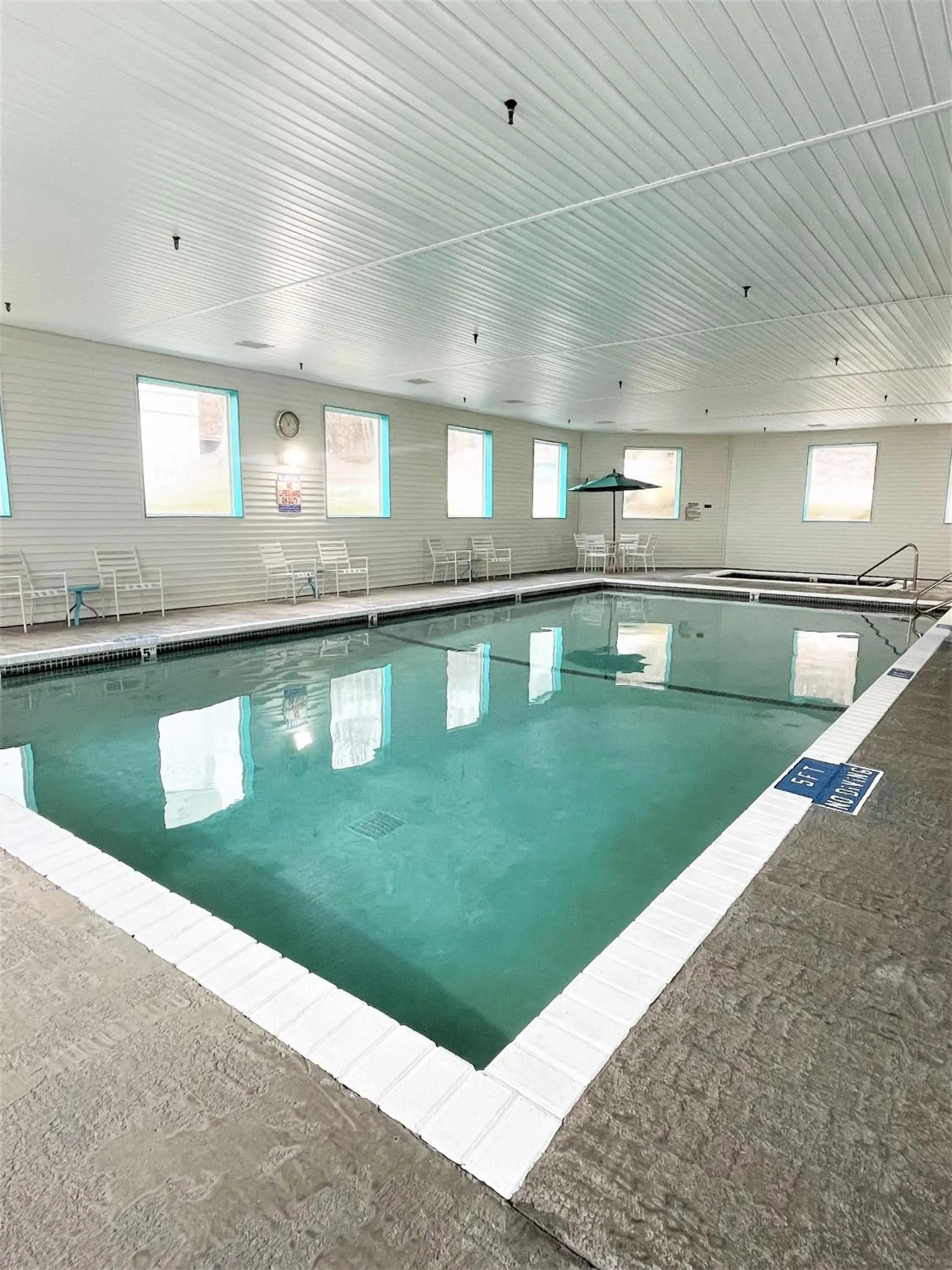 Swimming pool in AmericInn by Wyndham Petoskey Swimming pool in AmericInn by Wyndham Petoskey