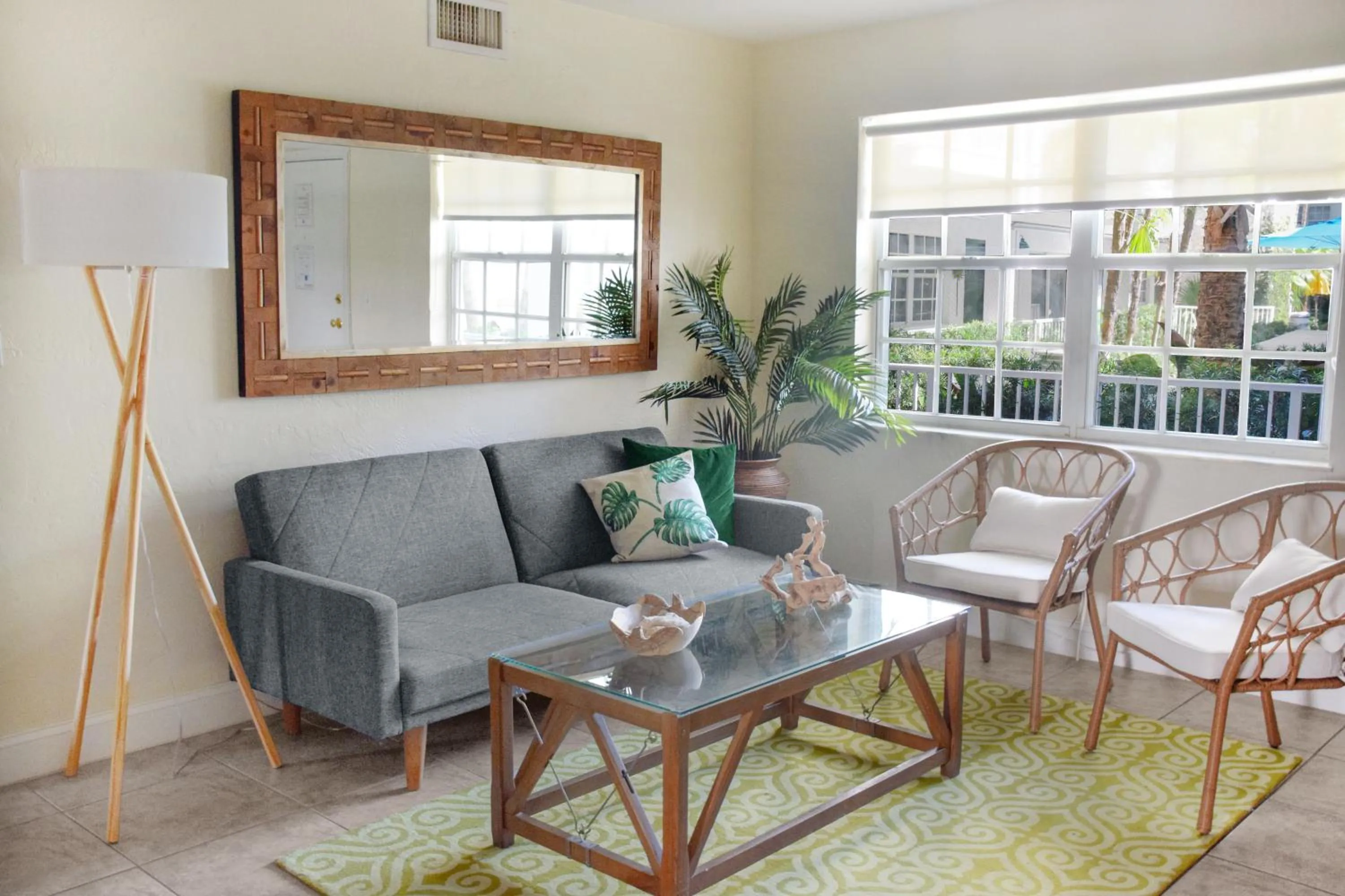Living room in Coral Reef at Key Biscayne
