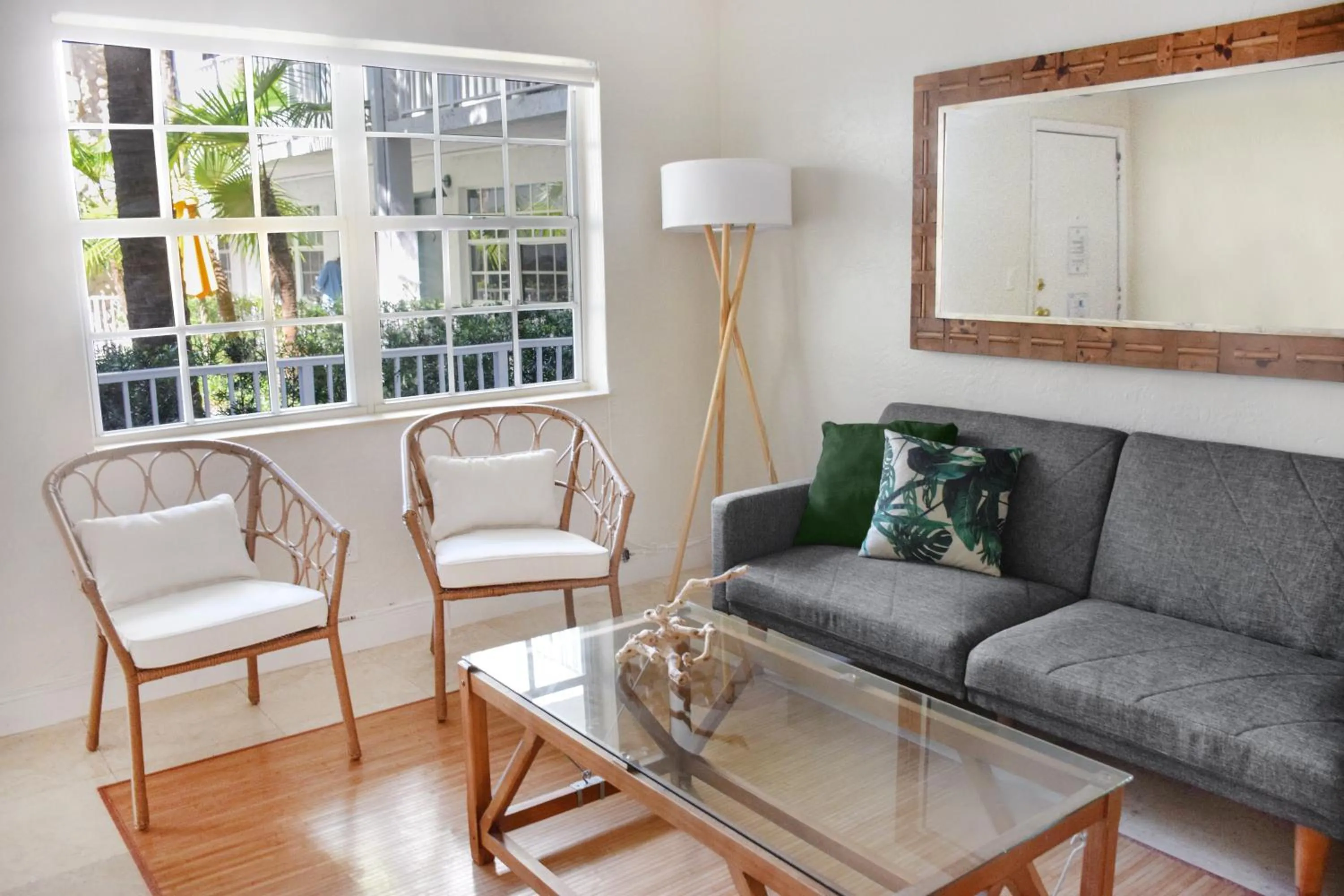 Living room in Coral Reef at Key Biscayne